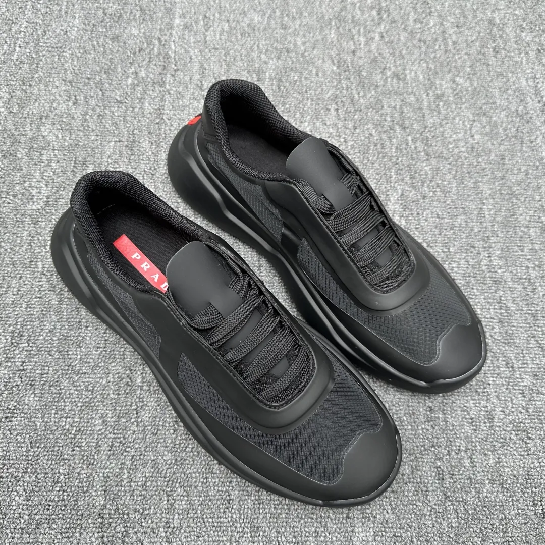 PRADA Мужские кроссовки минималистичные