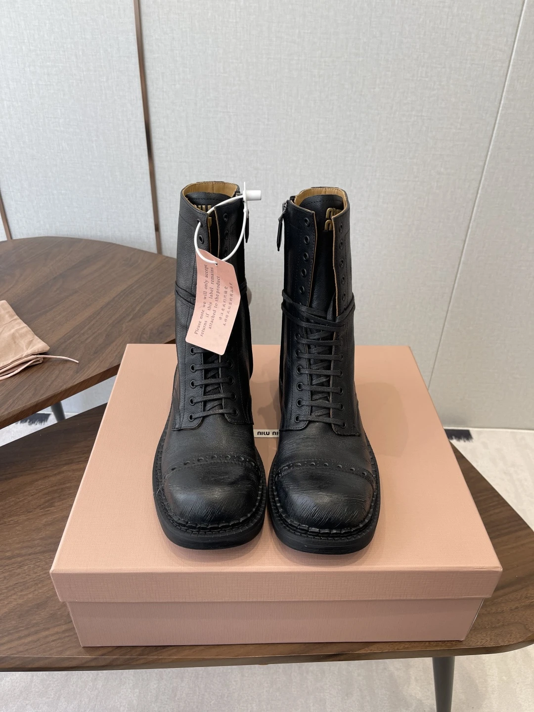 MIU MIU Женские ботинки из телячьей кожи 