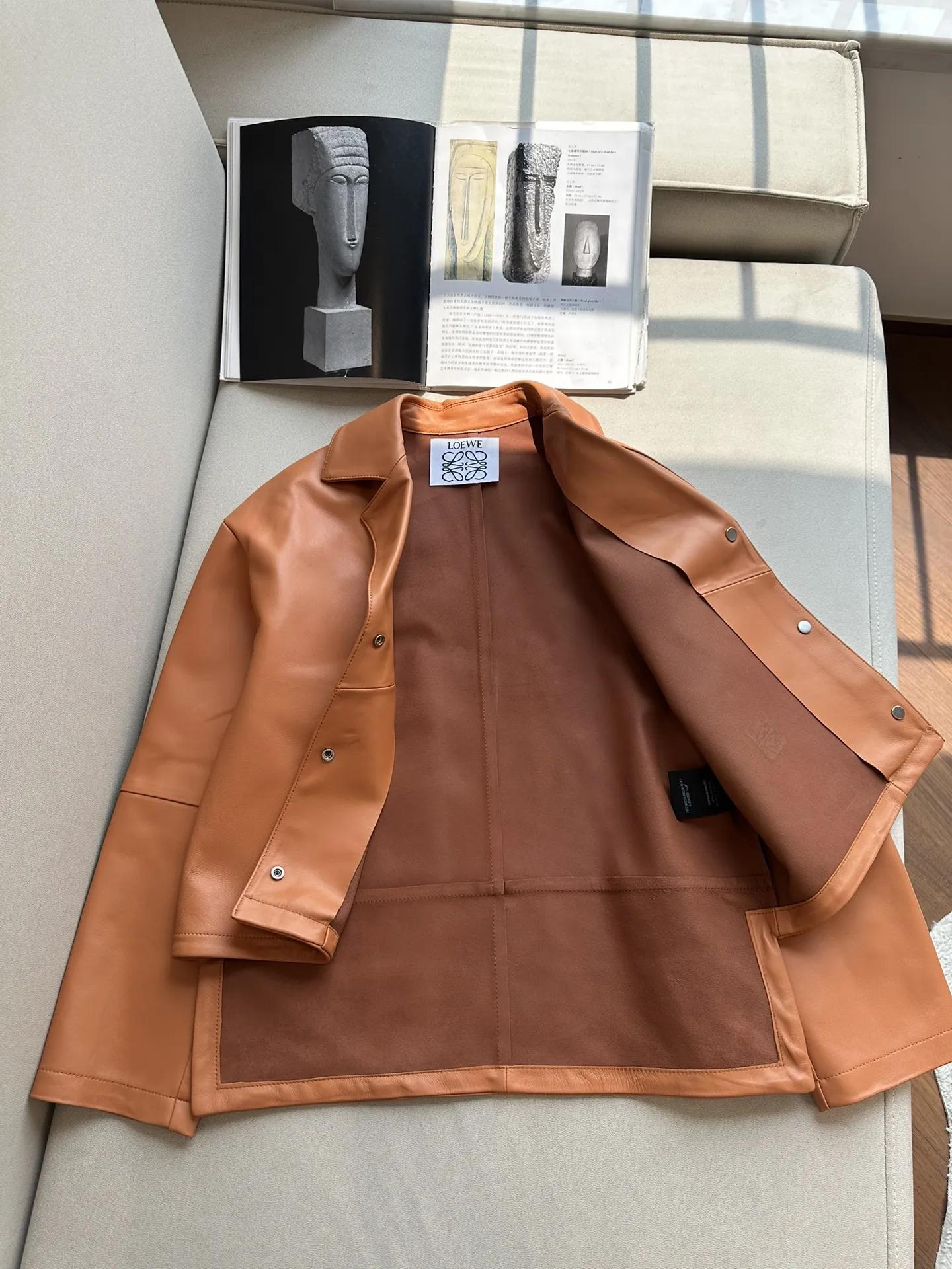 LOEWE Женская кожаная куртка