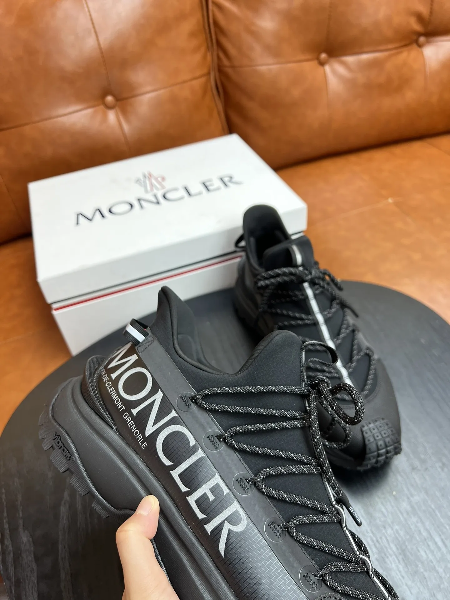 MONCLER Мужские кроссовки Mongolian