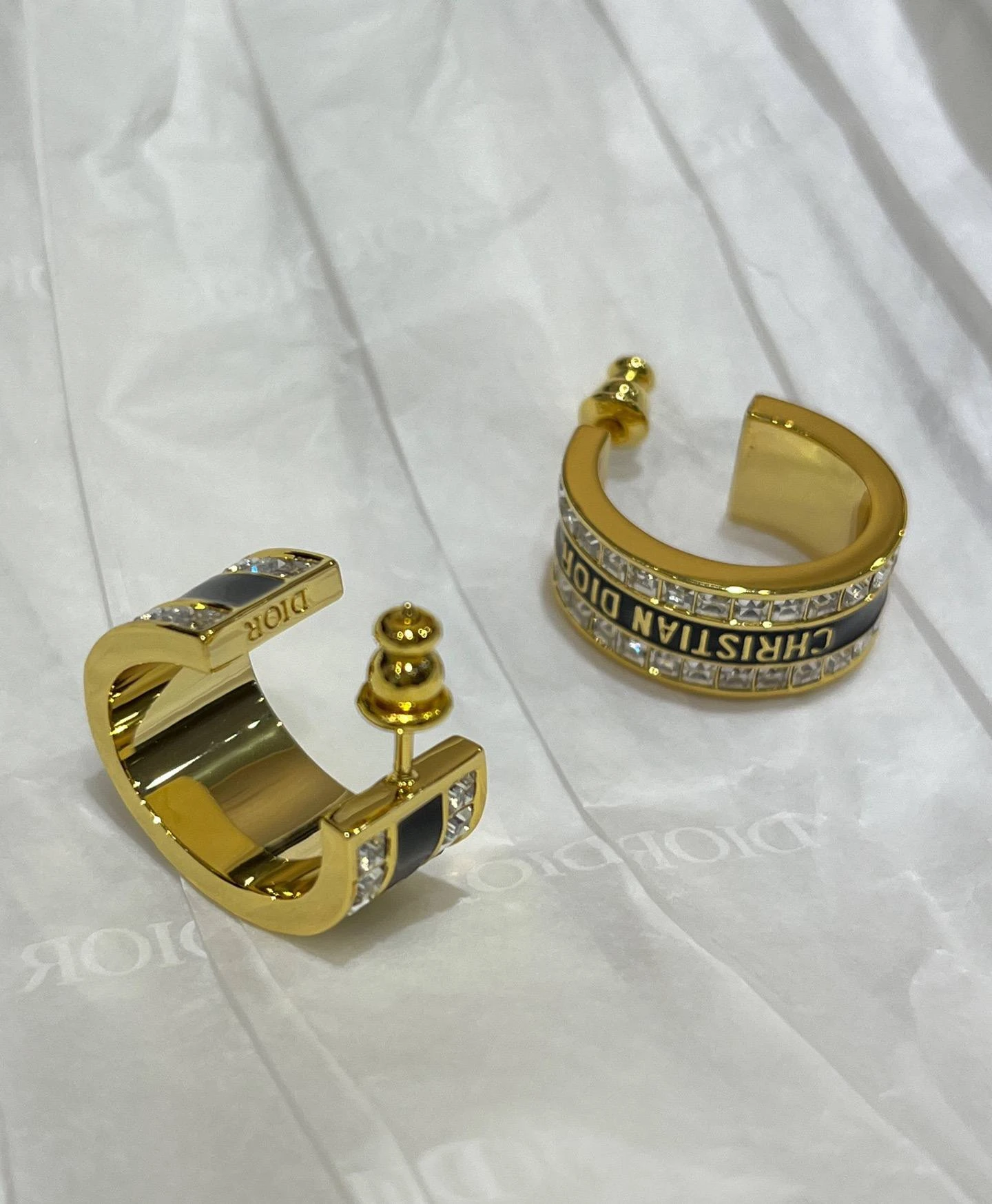 CHRISTIAN DIOR Женские серьги CHRISTIAN DIOR Женские серьги