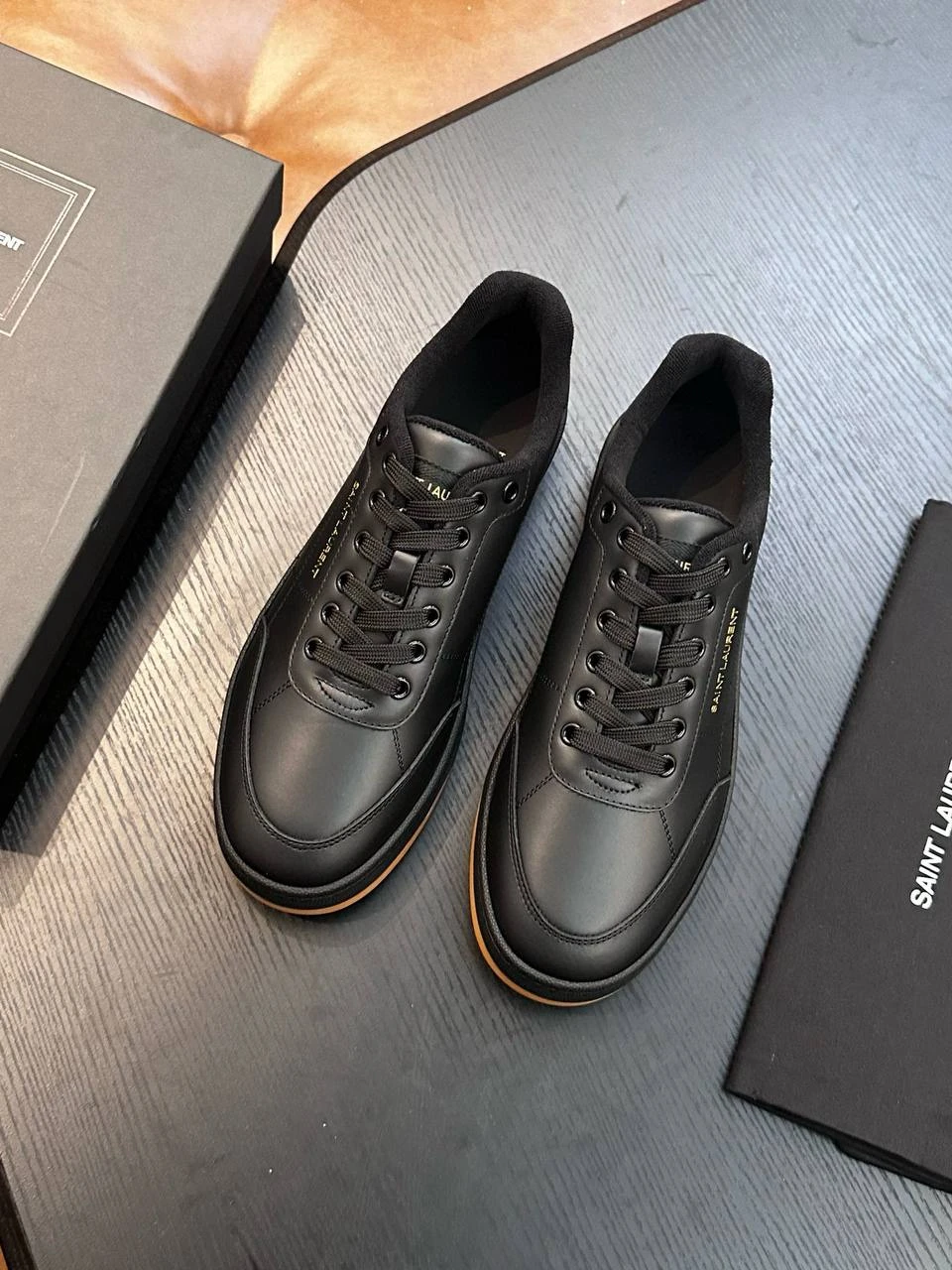 SAINT LAURENT Мужские кроссовки из коровьей кожи SAINT LAURENT Мужские кроссовки из коровьей кожи