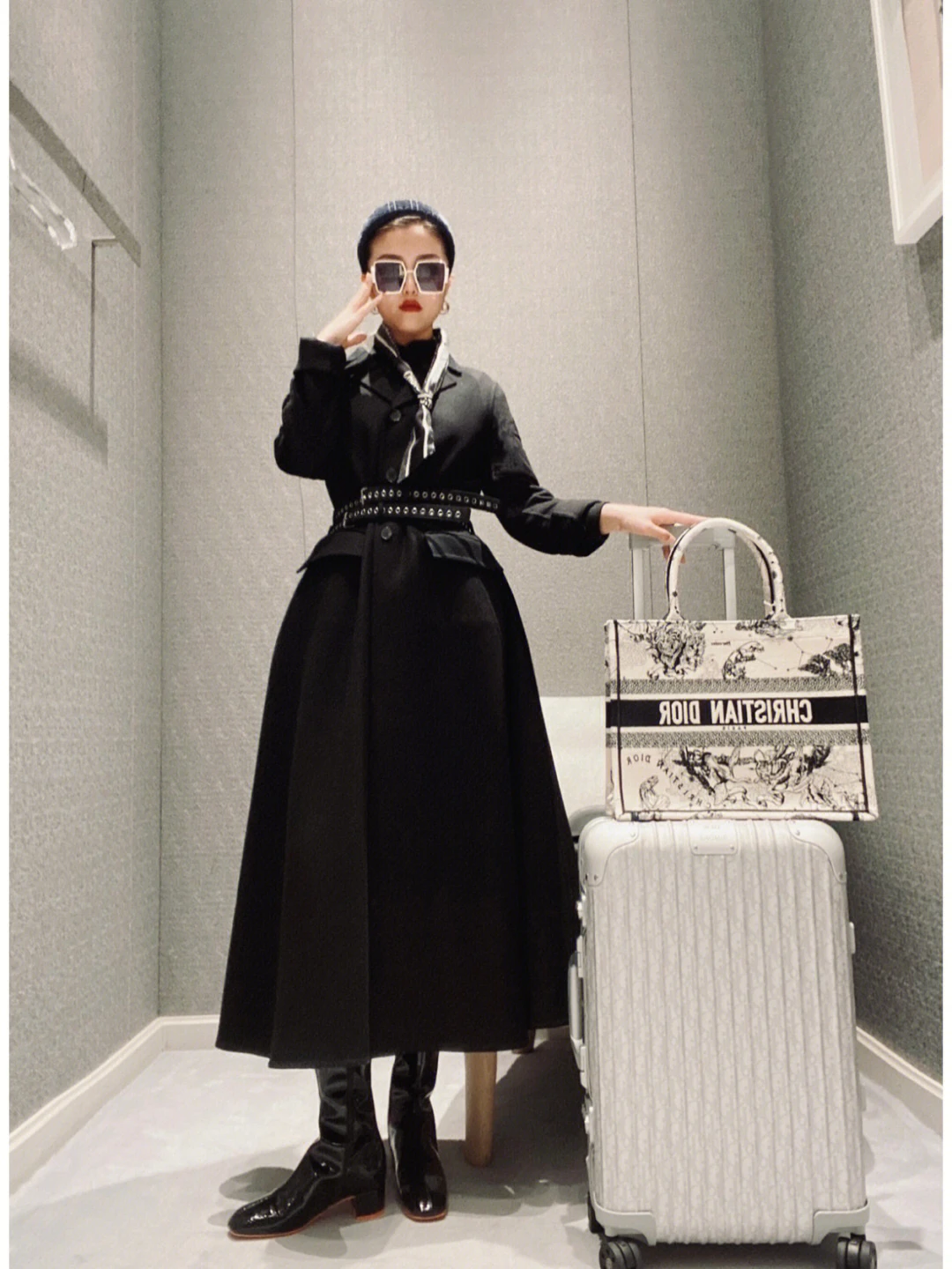 CHRISTIAN DIOR Женское пальто из кашемира CHRISTIAN DIOR Женское пальто из кашемира