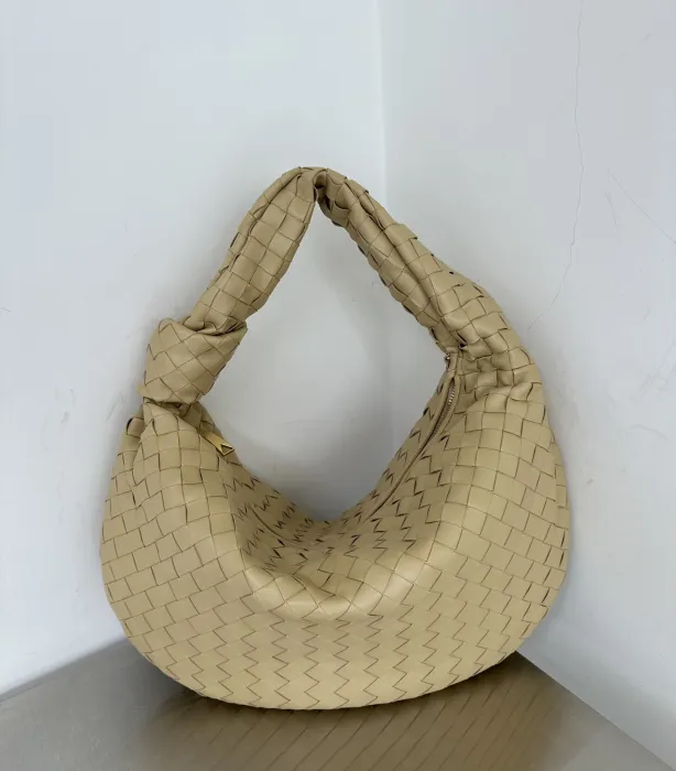 BOTTEGA VENETA Cумка Jodie кожа Large