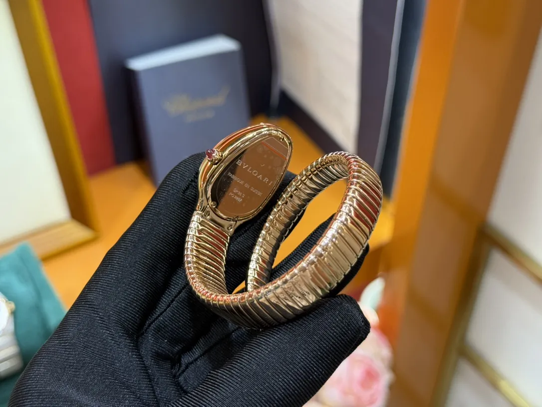 BVLGARI Женские часы Serpenti Tubogas 35 мм BVLGARI Женские часы Serpenti Tubogas 35 мм