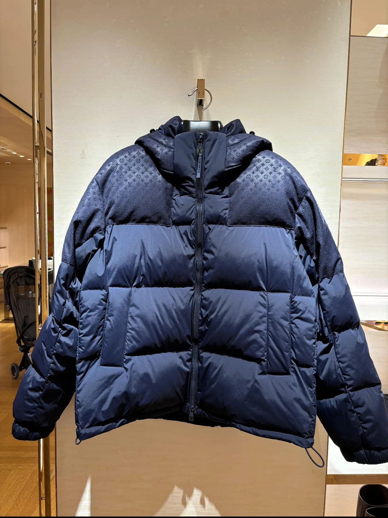 LOUIS VUITTON Мужской пуховик