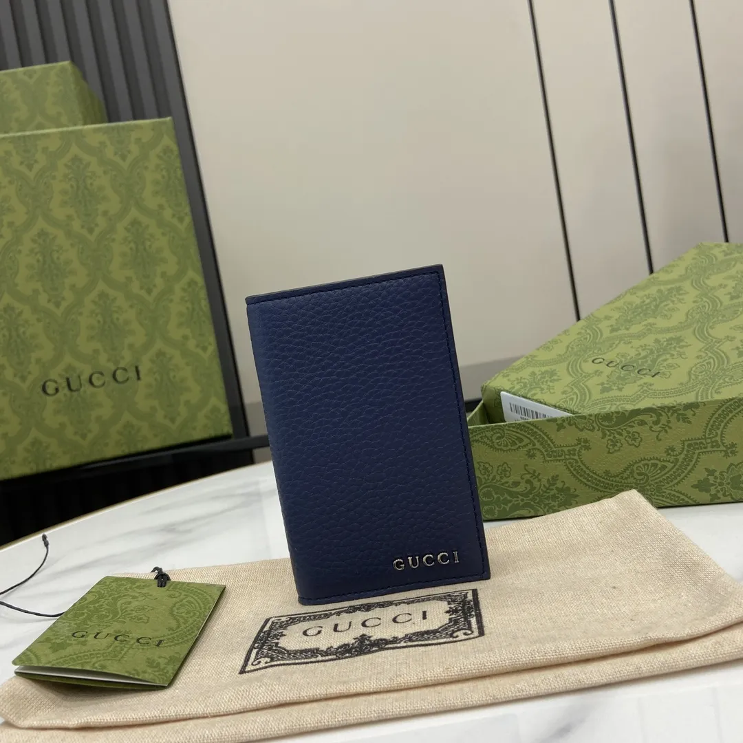 GUCCI Мужская обложка на паспорт GUCCI Мужская обложка на паспорт