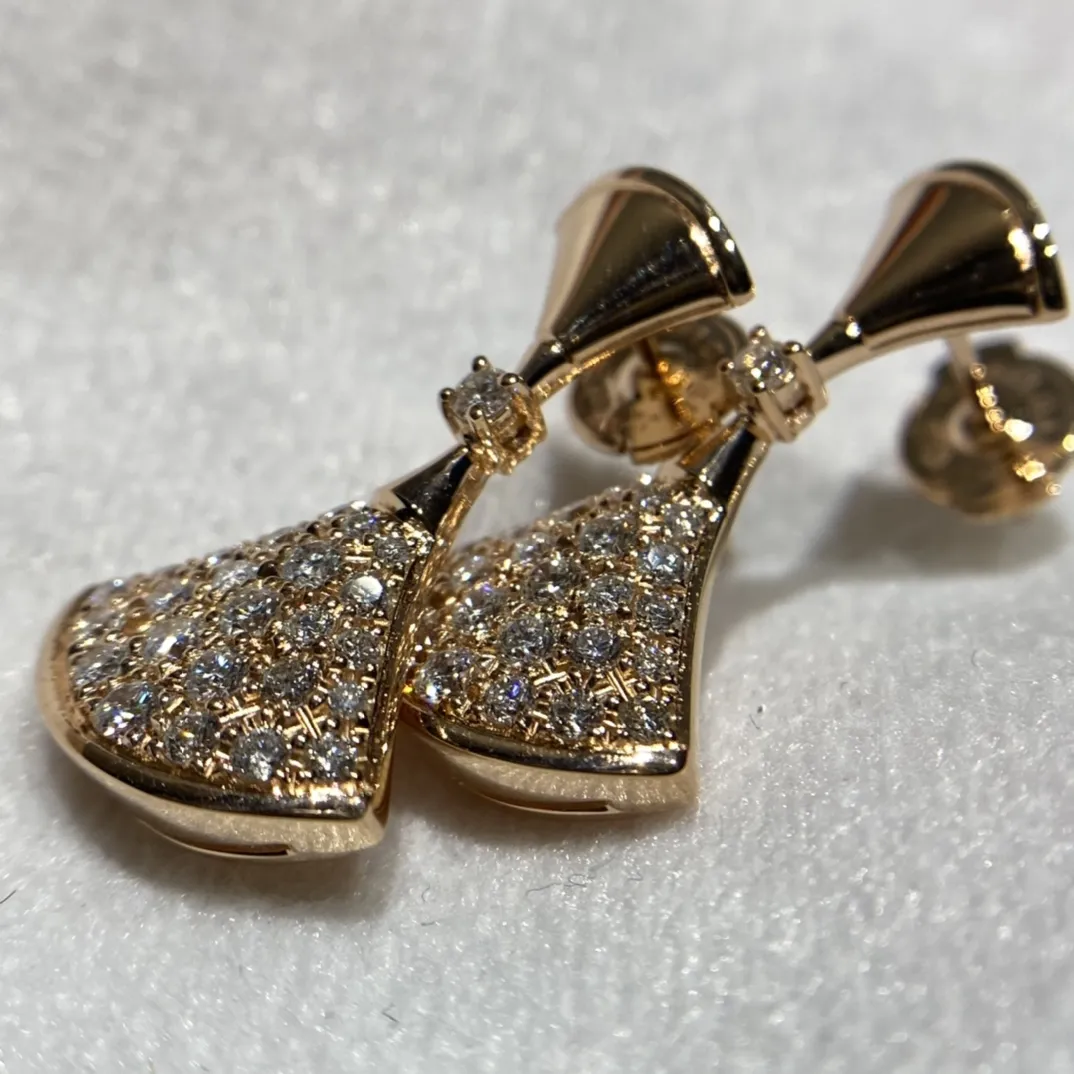 BVLGARI Серьги Divas’Dream розовое золото с бриллиантами BVLGARI Серьги Divas’Dream розовое золото с бриллиантами