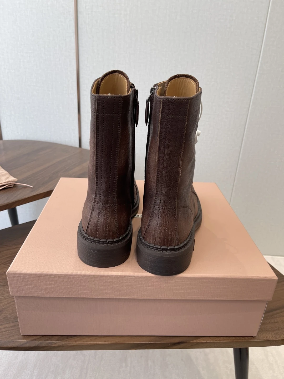 MIU MIU Женские ботинки из телячьей кожи 