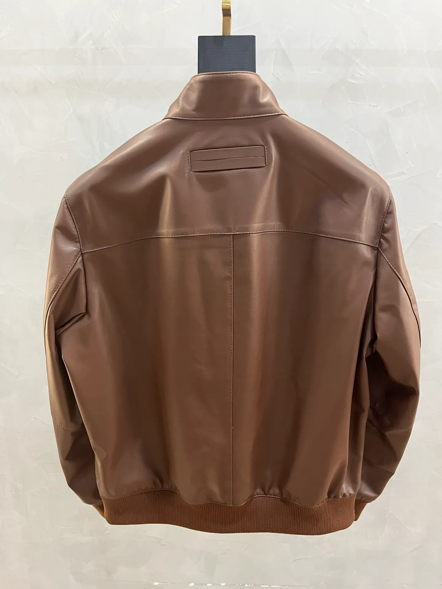 ERMENEGILDO ZEGNA Мужская кожаная куртка ERMENEGILDO ZEGNA Мужская кожаная куртка