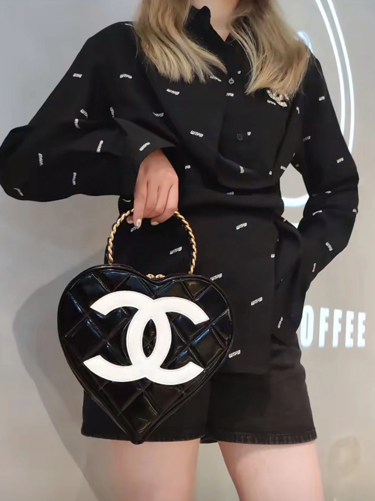 CHANEL Женская винтажная сумка в форме сердца