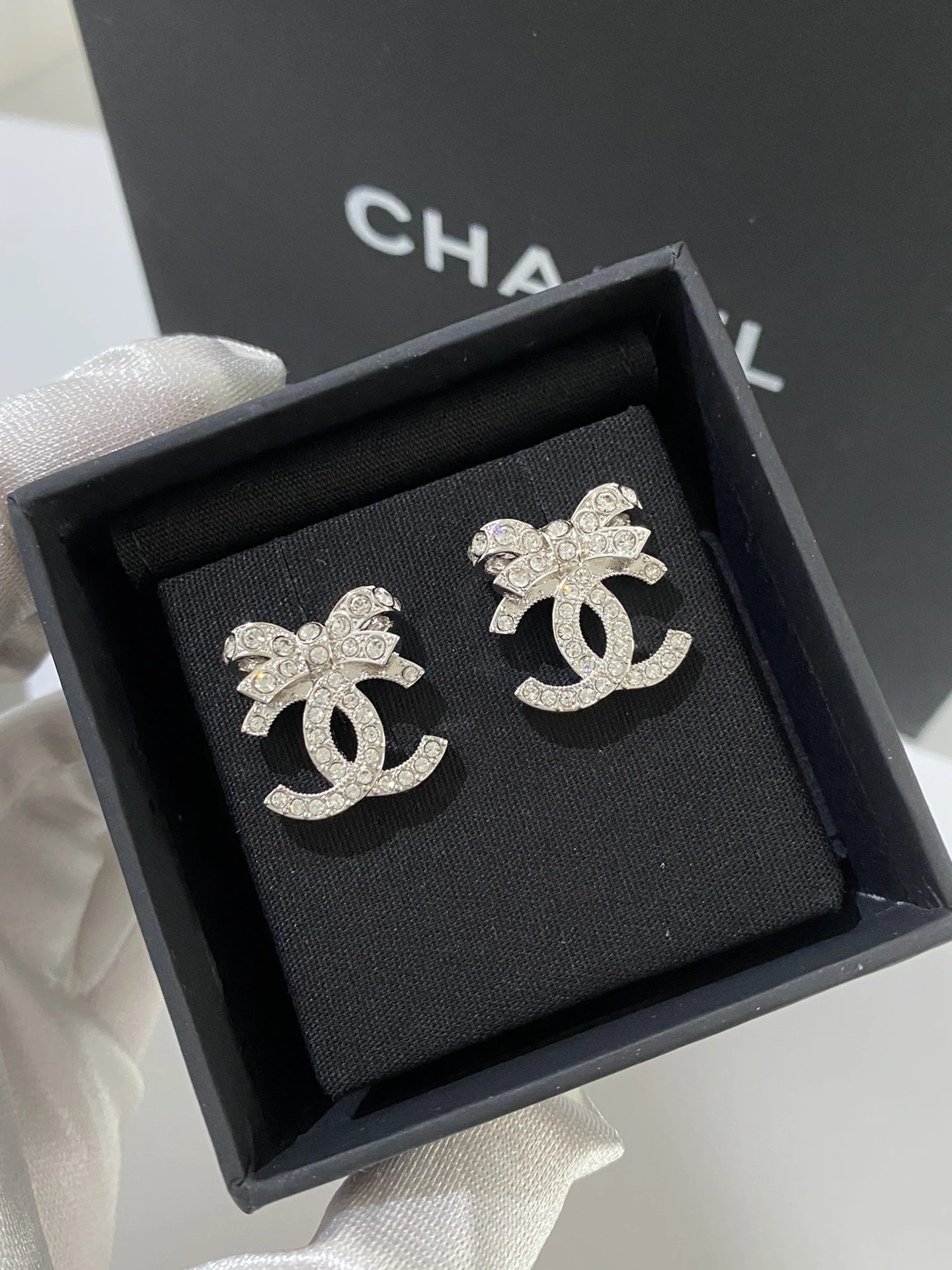 CHANEL Женские серьги CHANEL Женские серьги
