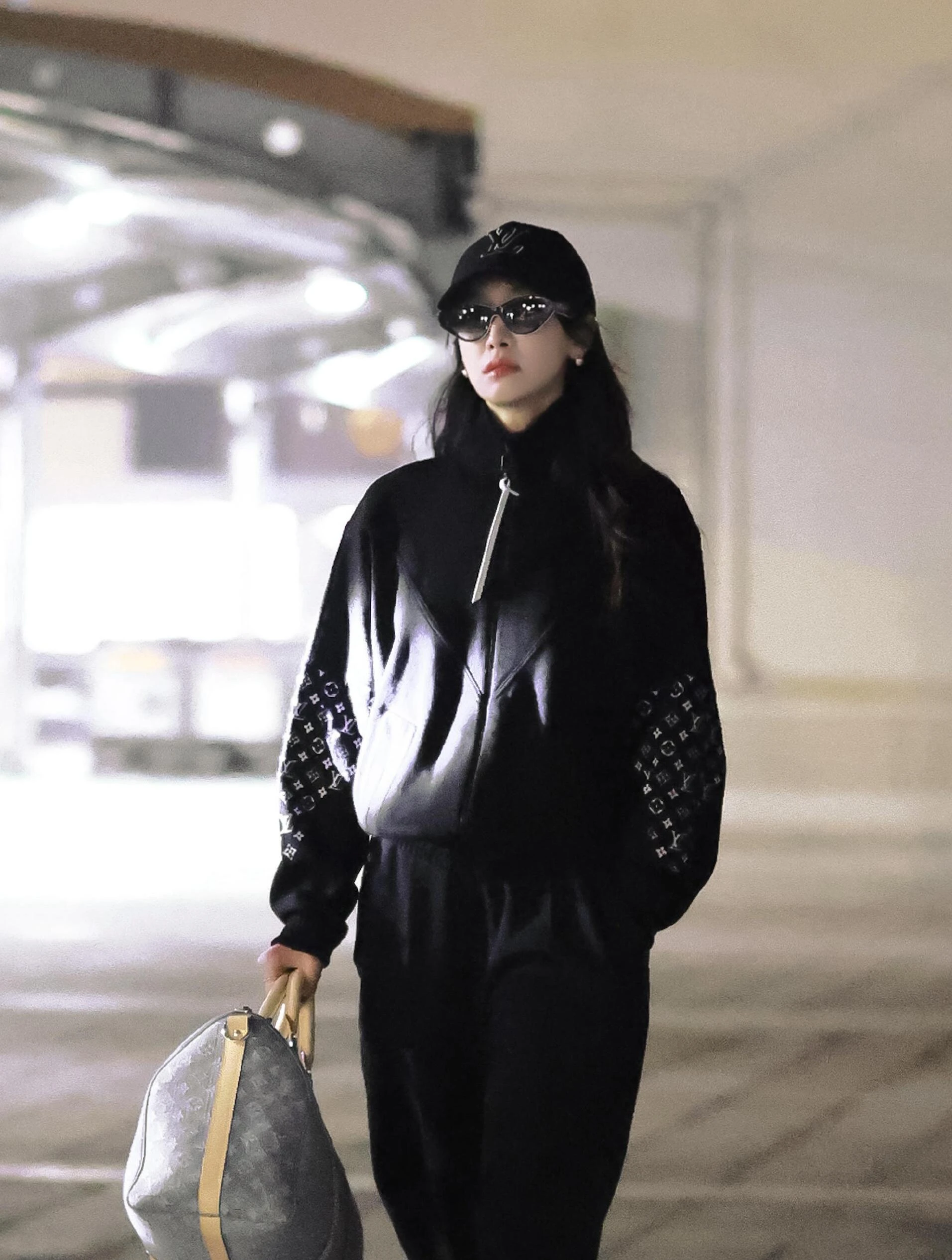 LOUIS VUITTON Женская толстовка 