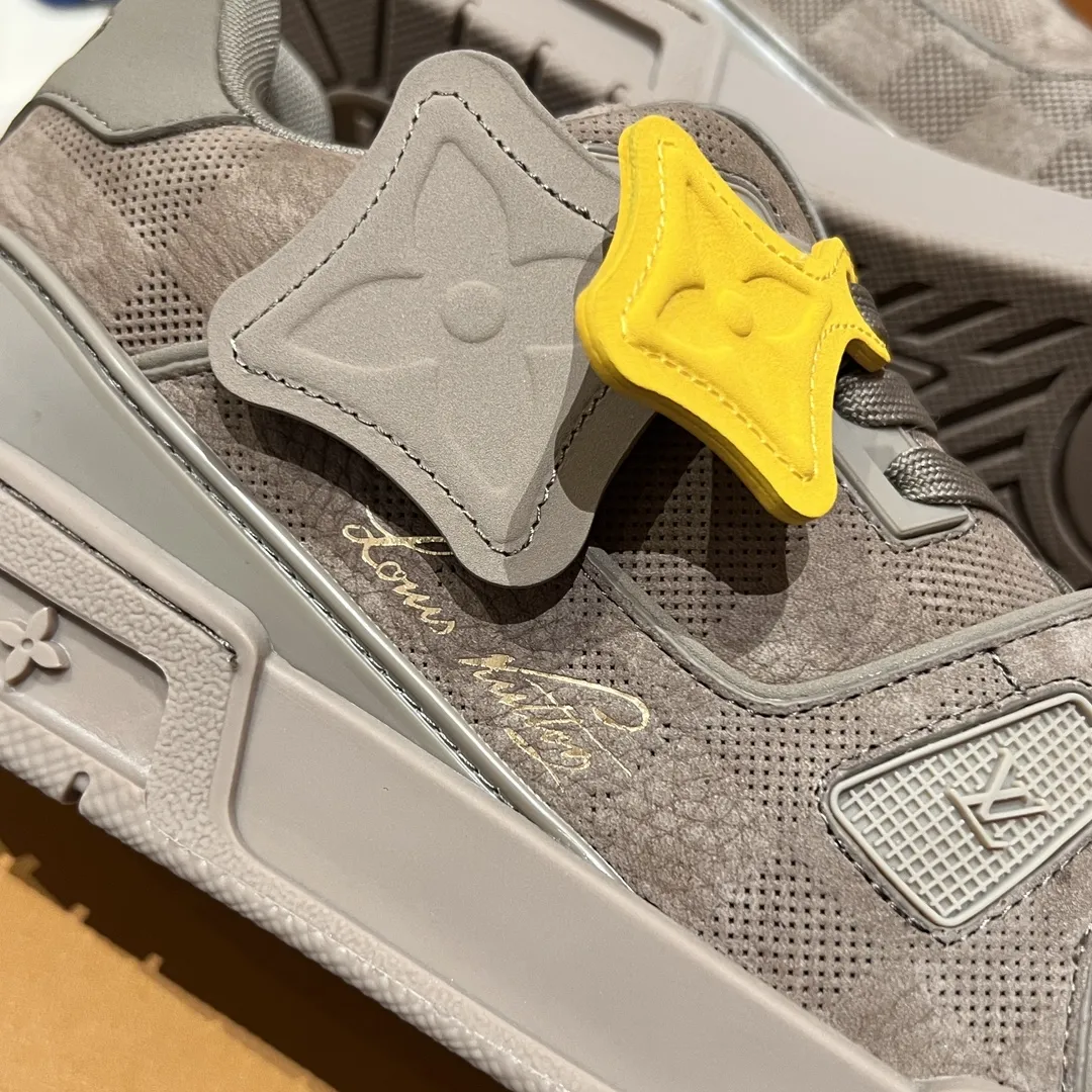 LOUIS VUITTON Кроссовки LV Trainer LOUIS VUITTON Кроссовки LV Trainer