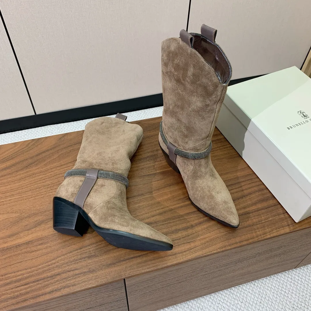BRUNELLO CUCINELLI Женские замшевые сапоги