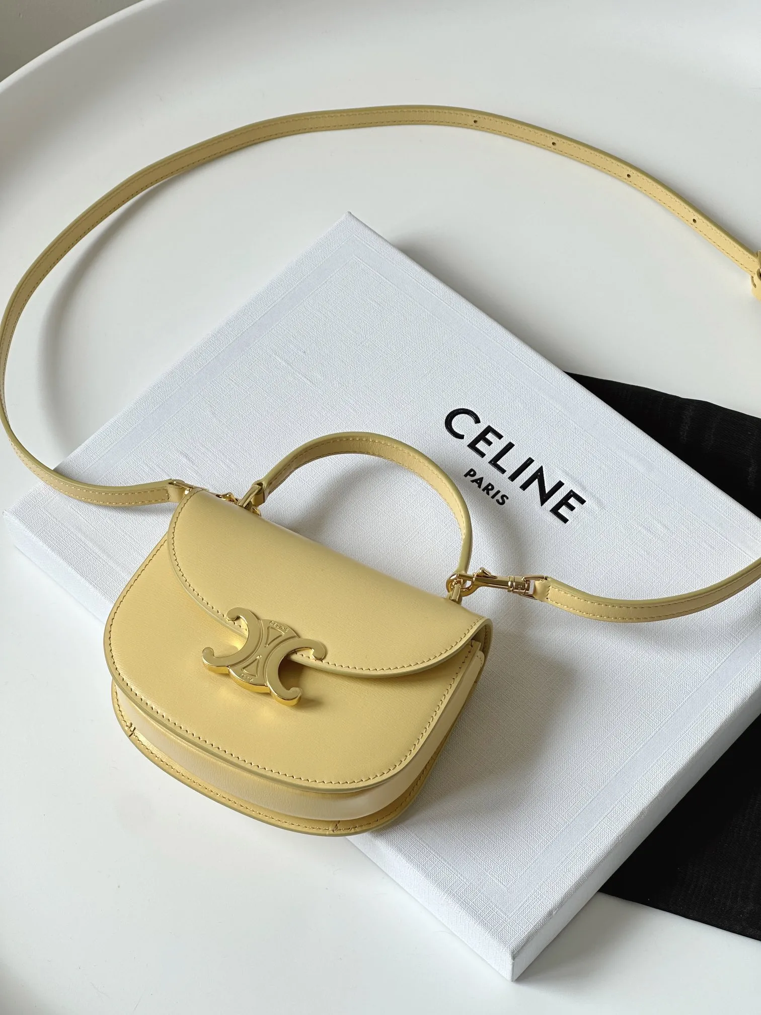 CELINE Женская сумка BESACE CLEA mini