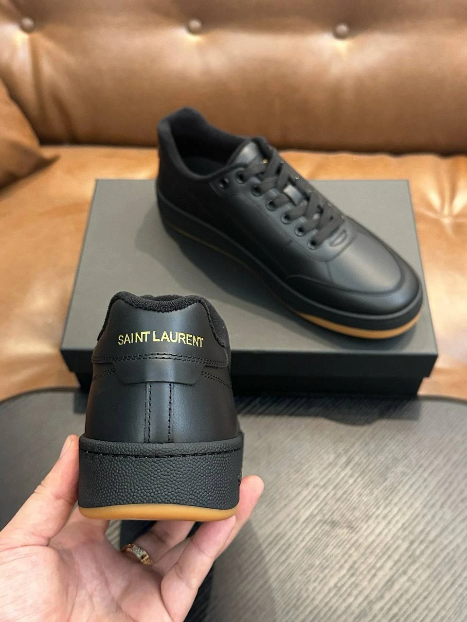 SAINT LAURENT Мужские кроссовки из коровьей кожи SAINT LAURENT Мужские кроссовки из коровьей кожи