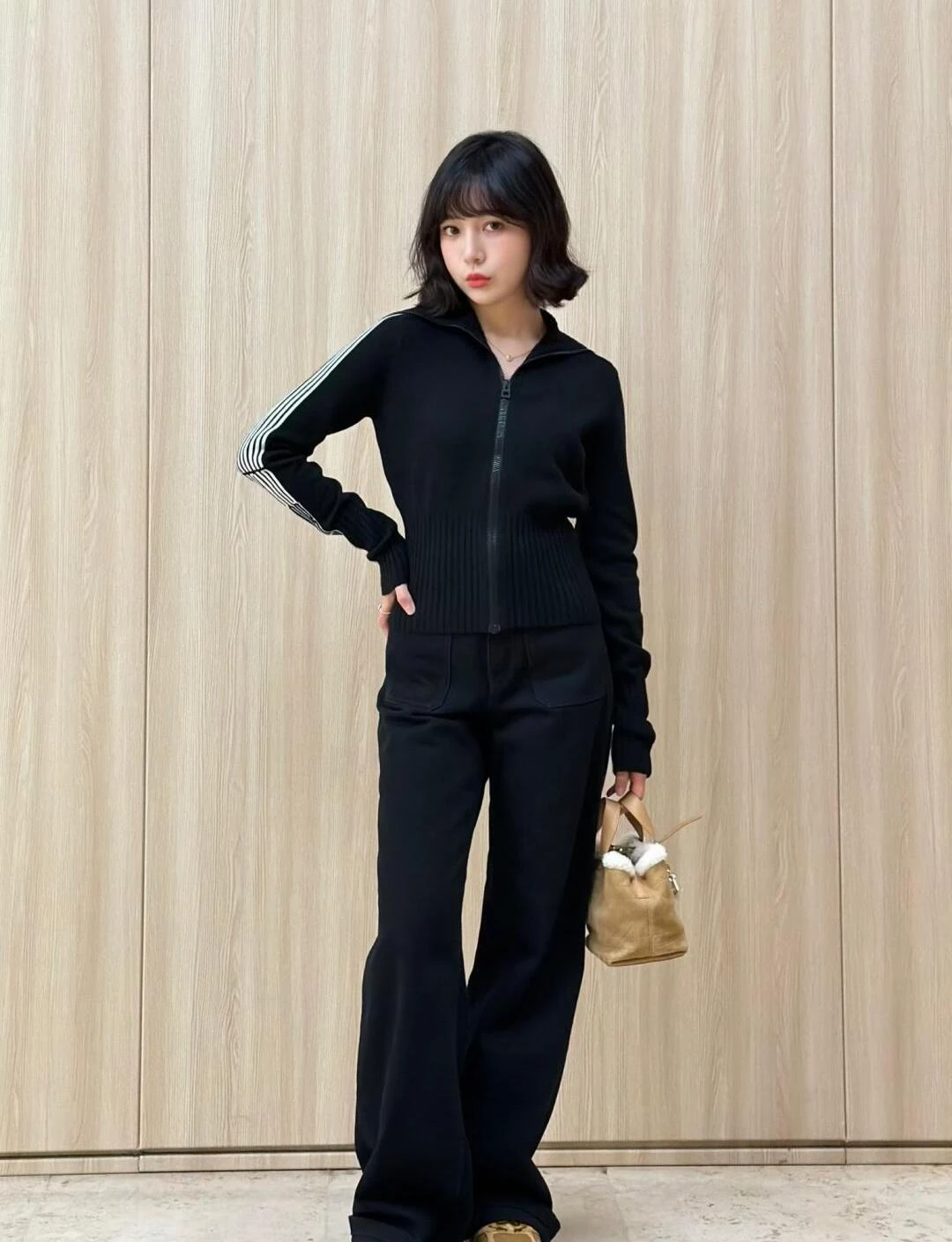 CHRISTIAN DIOR Женский кардиган CHRISTIAN DIOR Женский кардиган