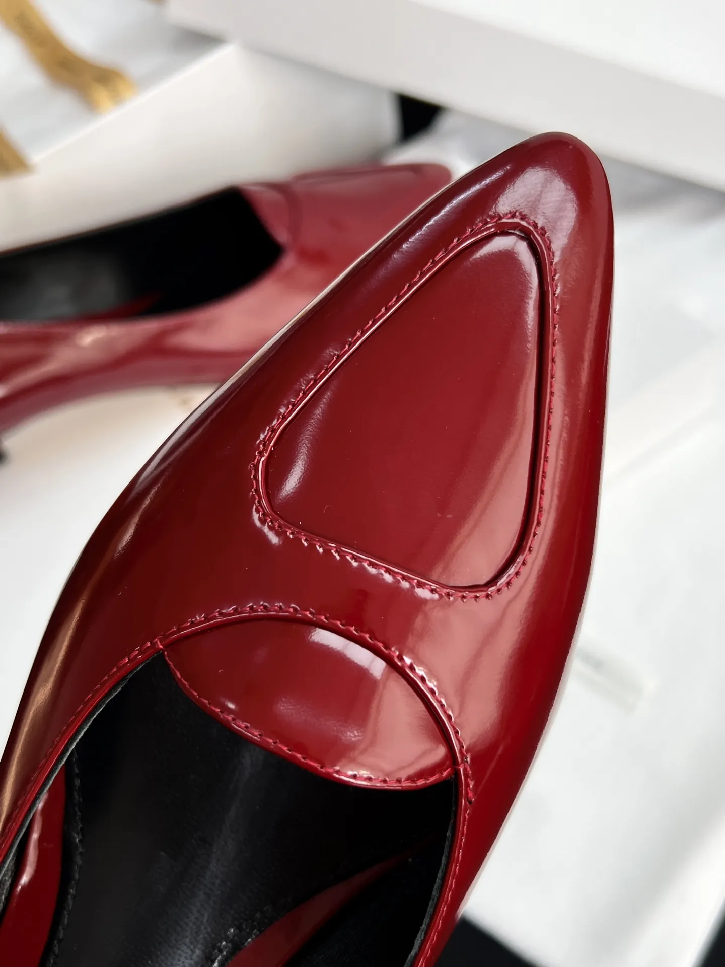 THE ROW Женские лакированные туфли THE ROW Женские лакированные туфли