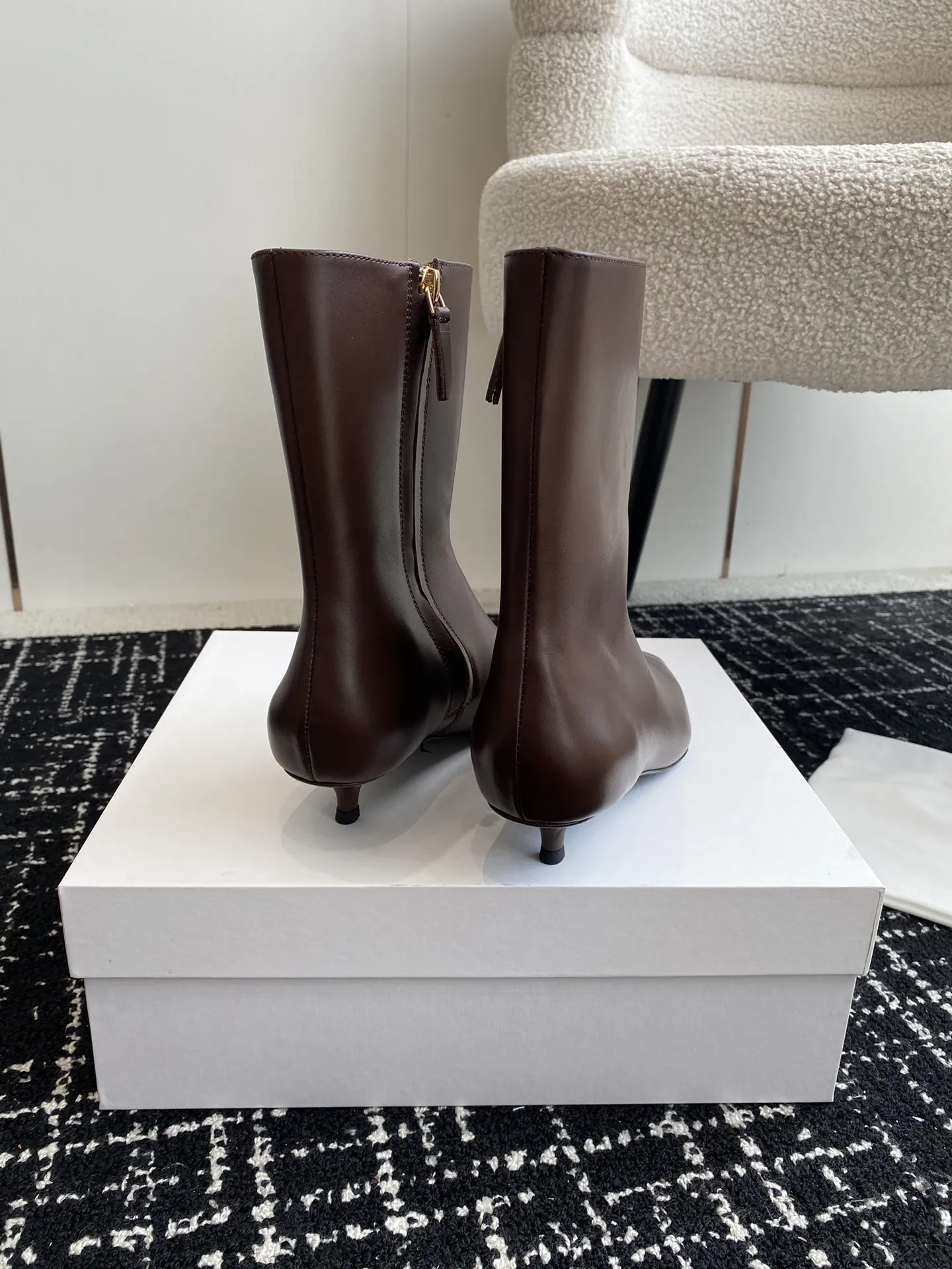 THE ROW Женские ботильоны из телячьей кожи THE ROW Женские ботильоны из телячьей кожи