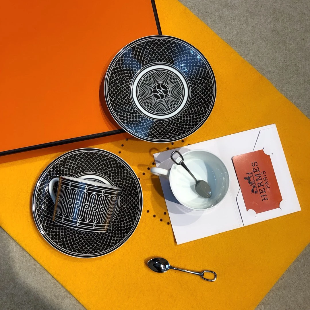 HERMES Чайный сервиз на 6 персон H Deco HERMES Чайный сервиз на 6 персон H Deco