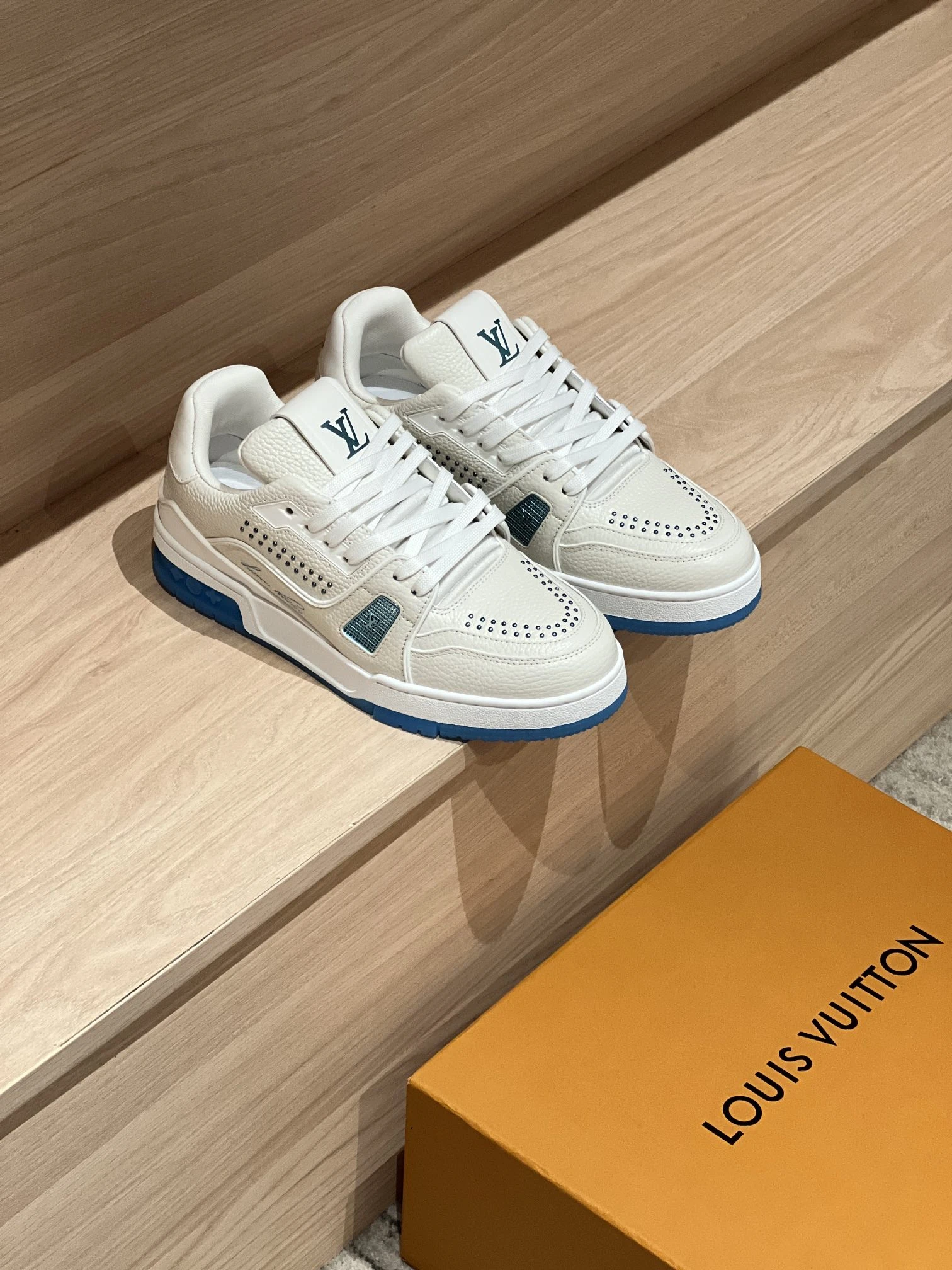 LOUIS VUITTON Кроссовки LV Trainer 24FW