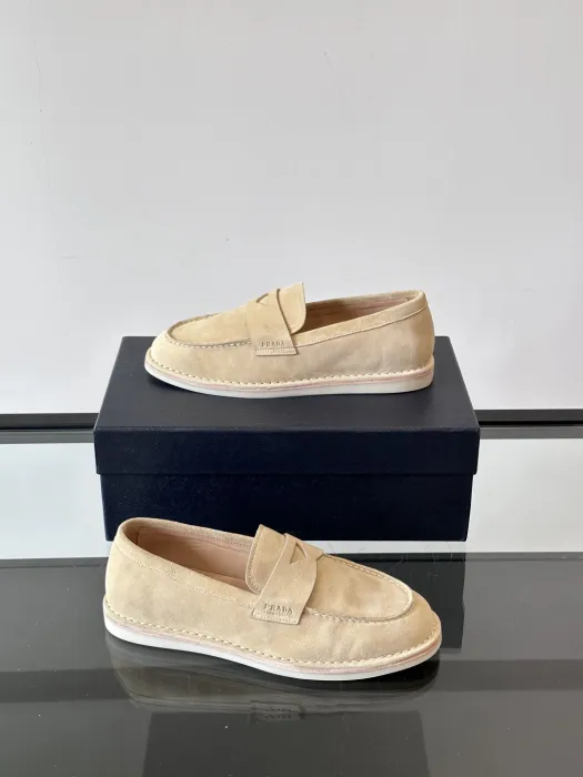 PRADA Мужские лоферы