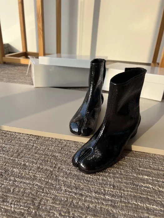 MAISON MARGIELA Женские сапоги