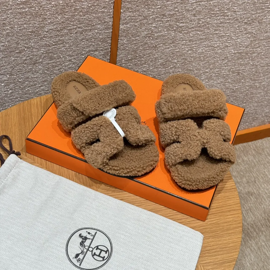 HERMES Женские сандалии Chypre из шерсти