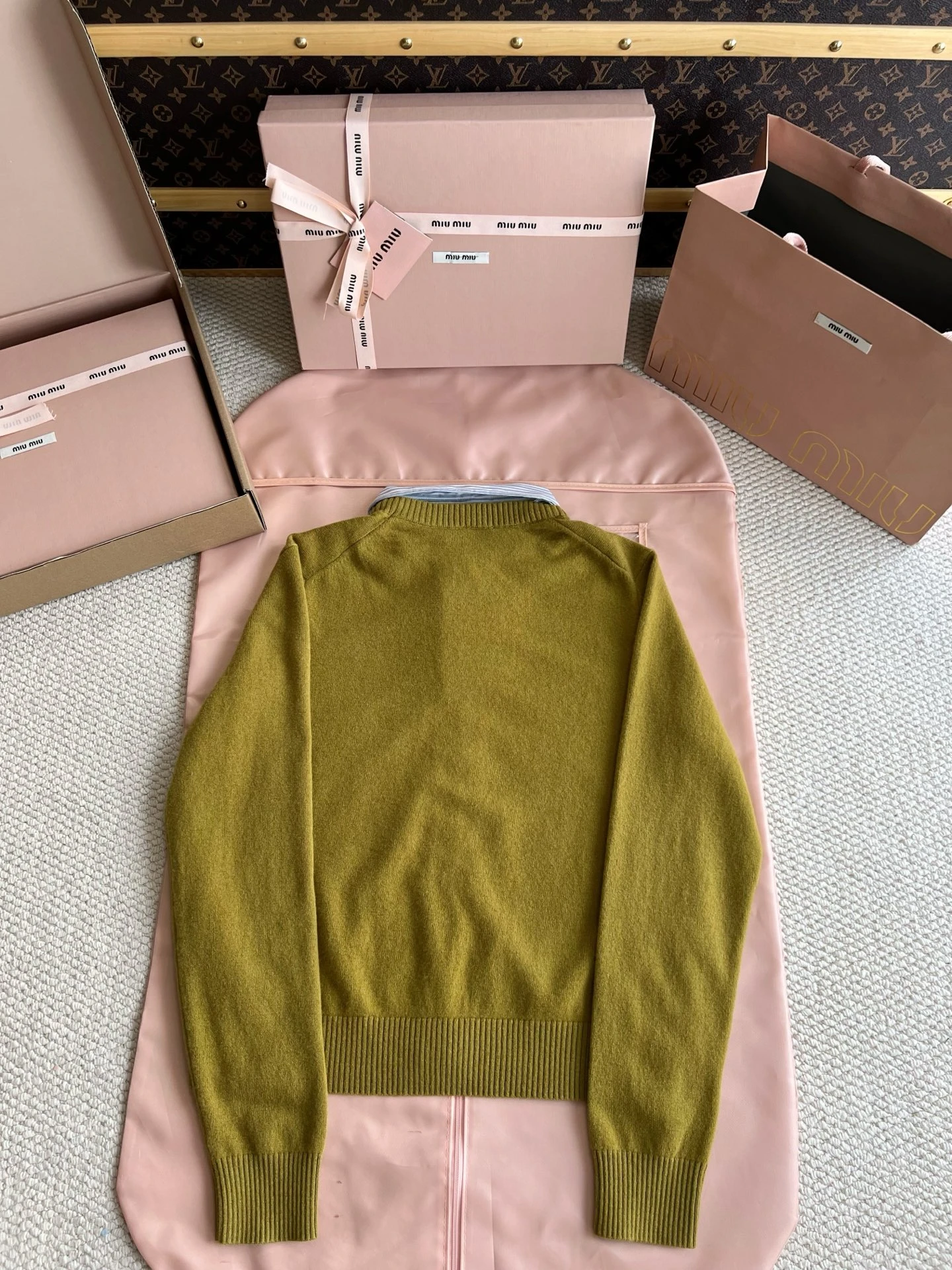 MIU MIU Женский джемпер MIU MIU Женский джемпер