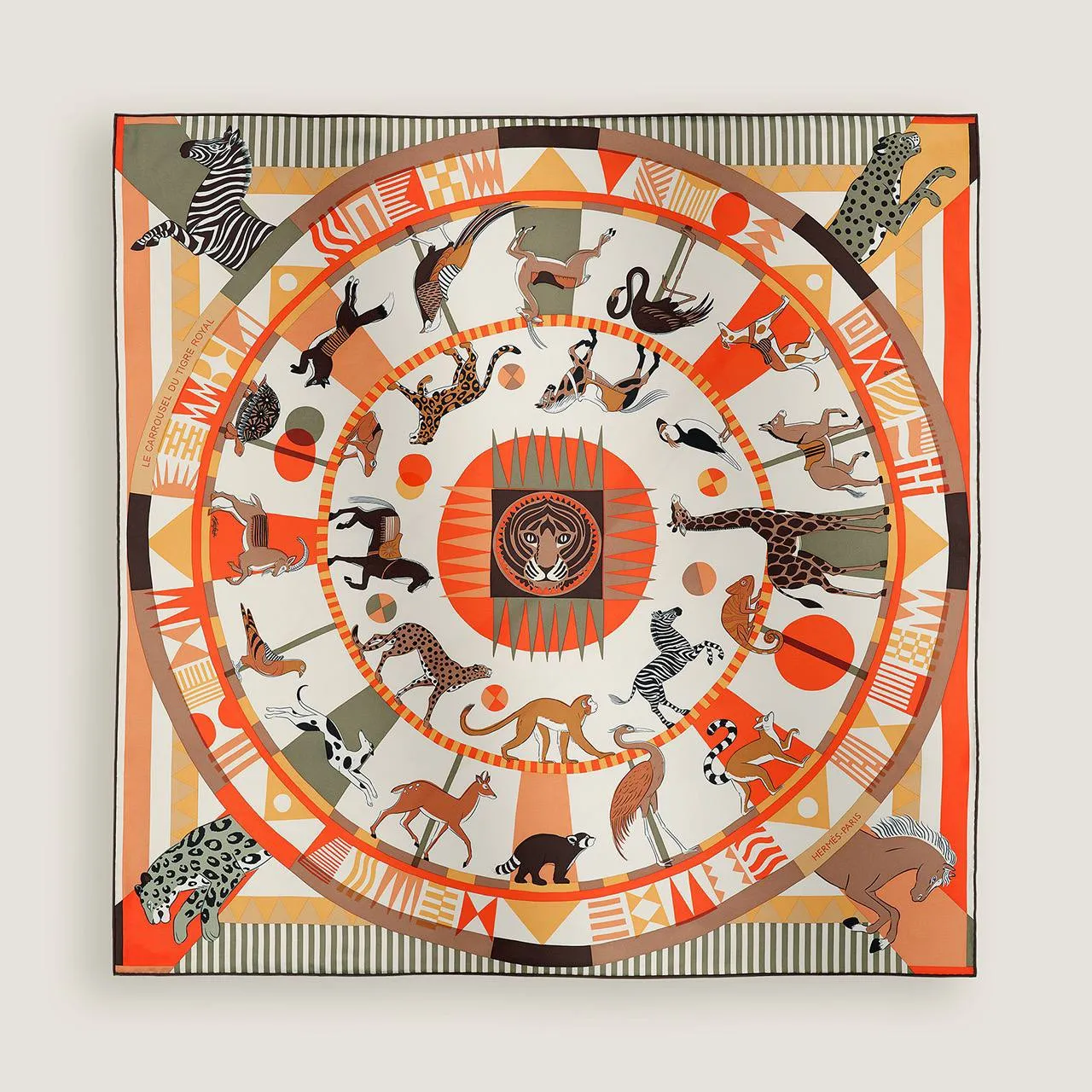 HERMES Женский платок Carré 90 Le Carrousel du Tigre Royal HERMES Женский платок Carré 90 Le Carrousel du Tigre Royal