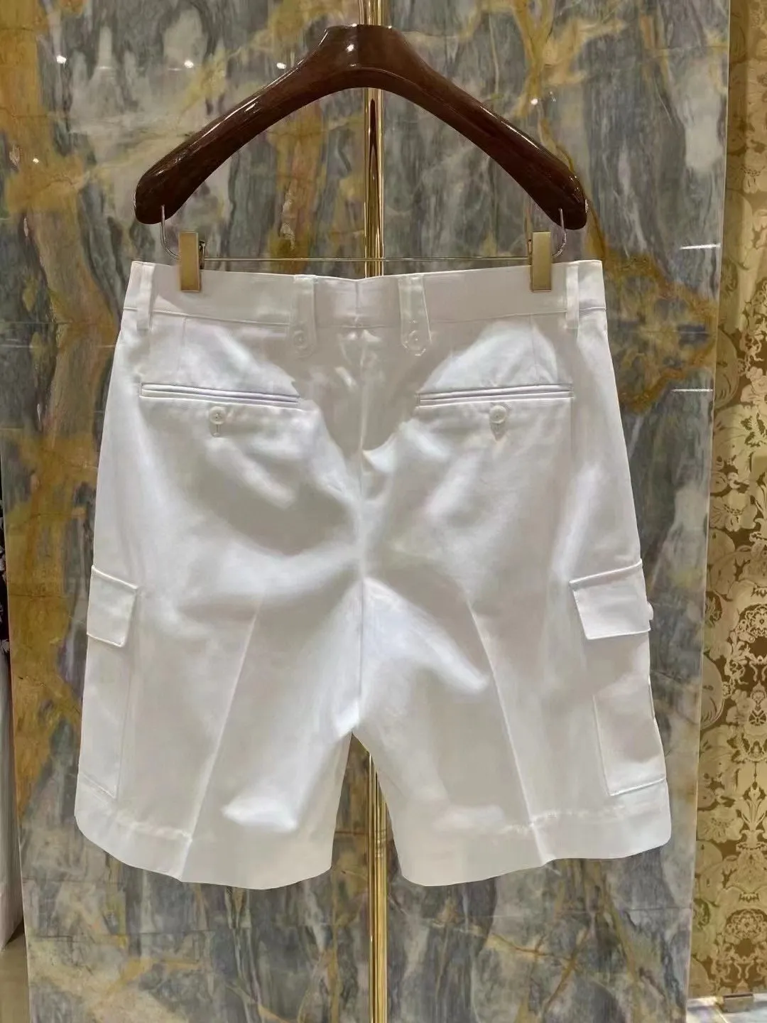 DOLCE & GABBANA Мужские шорты  DOLCE & GABBANA Мужские шорты