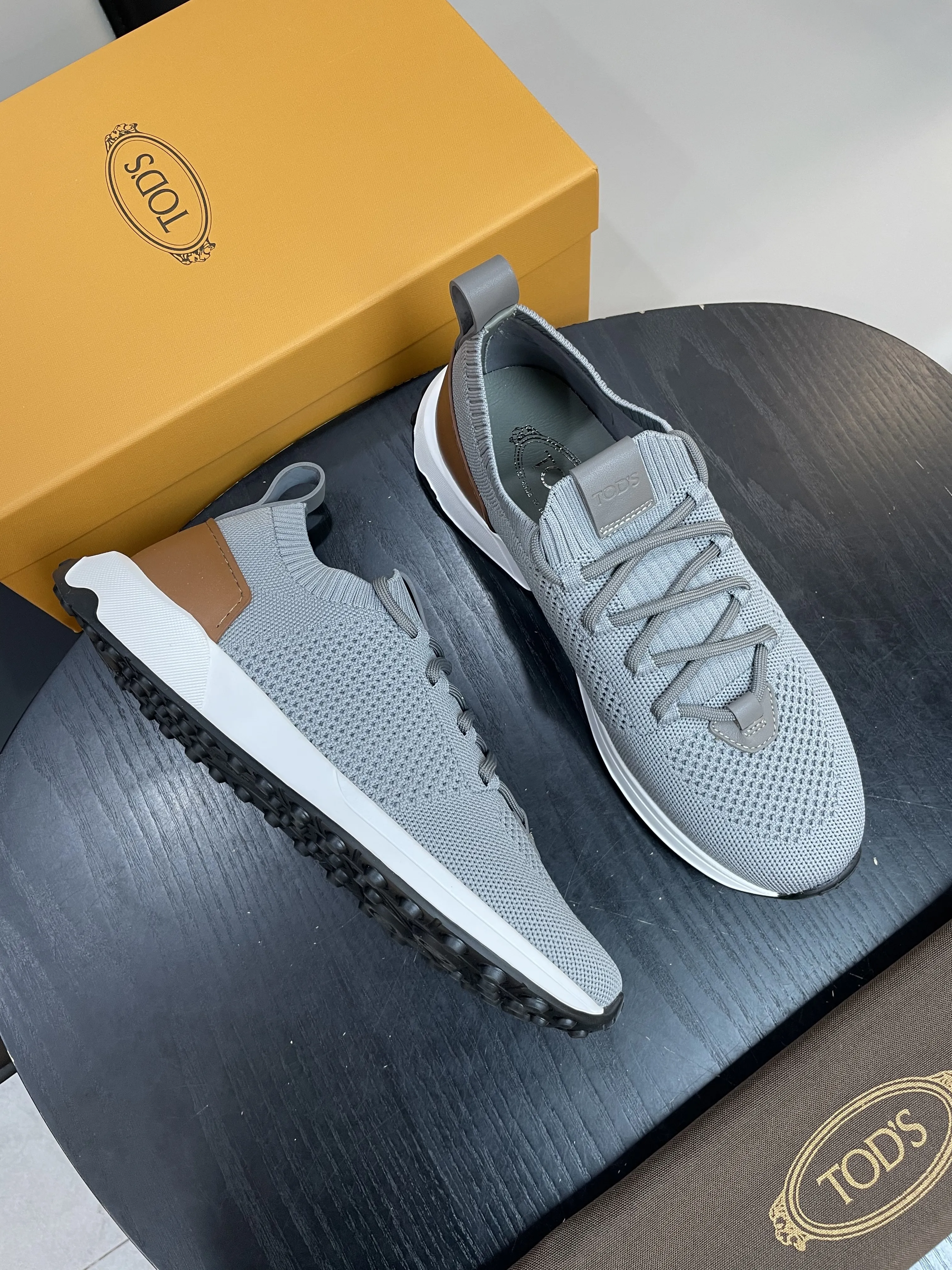 TOD'S Мужские кроссовки зеленые