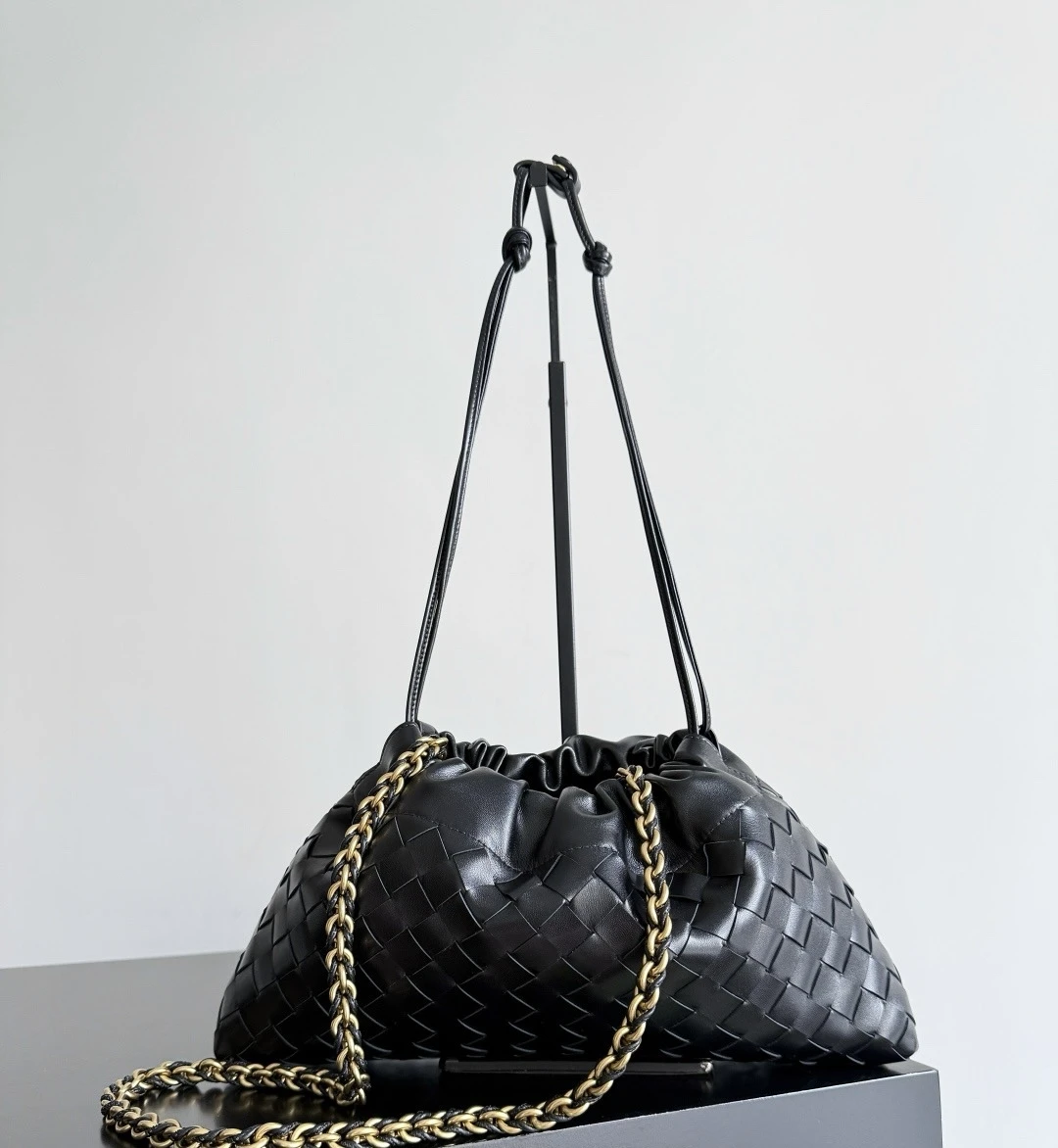 BOTTEGA VENETA Женская сумка Dustbag