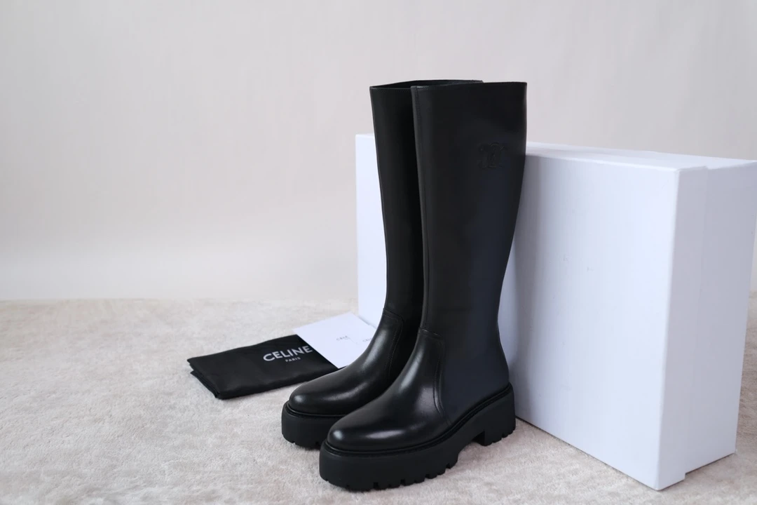 CELINE Женские сапоги трубы CELINE Женские сапоги трубы