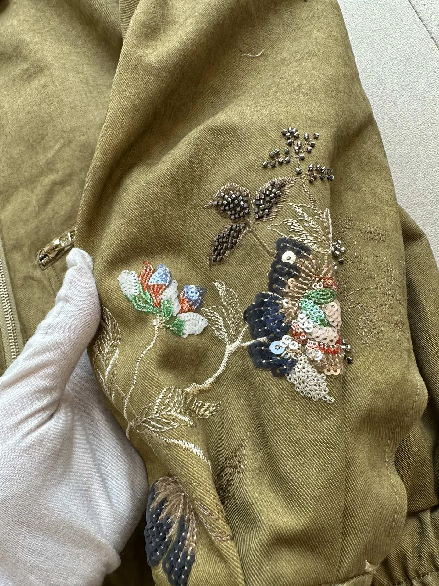 LOEWE Женская куртка с вышивкой LOEWE Женская куртка с вышивкой