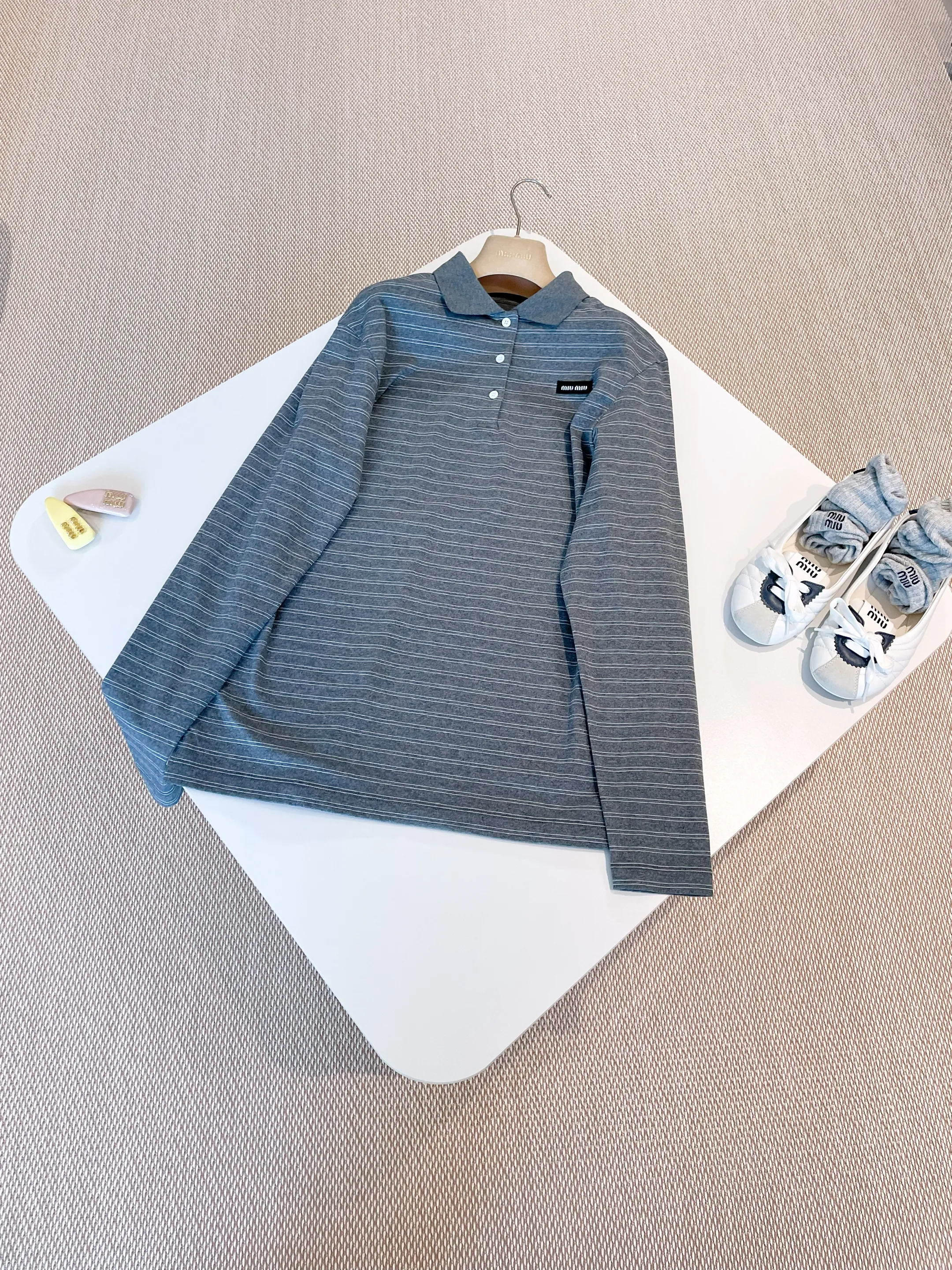 MIU MIU Женский лонгслив в полоску MIU MIU Женский лонгслив в полоску