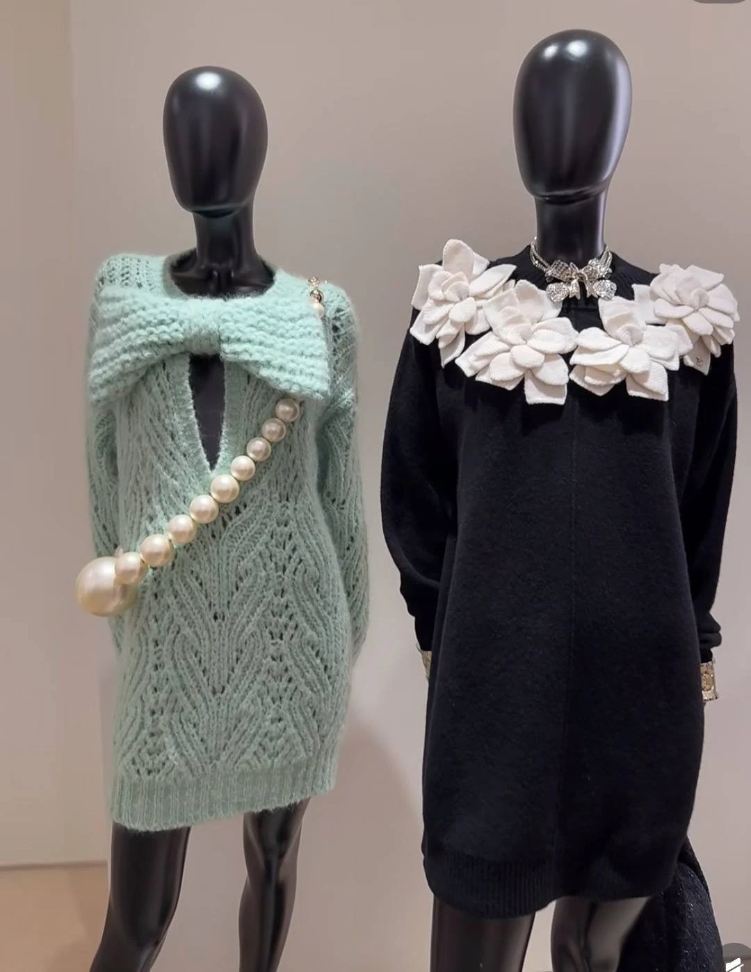 CHANEL Женское трикотажное платье CHANEL Женское трикотажное платье