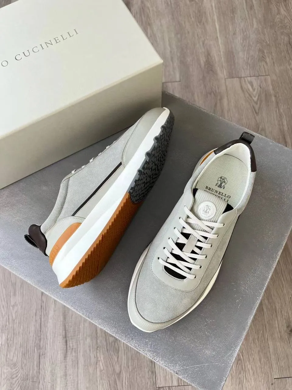 BRUNELLO CUCINELLI Мужские кроссовки с полуполированной кожей BRUNELLO CUCINELLI Мужские кроссовки с полуполированной кожей