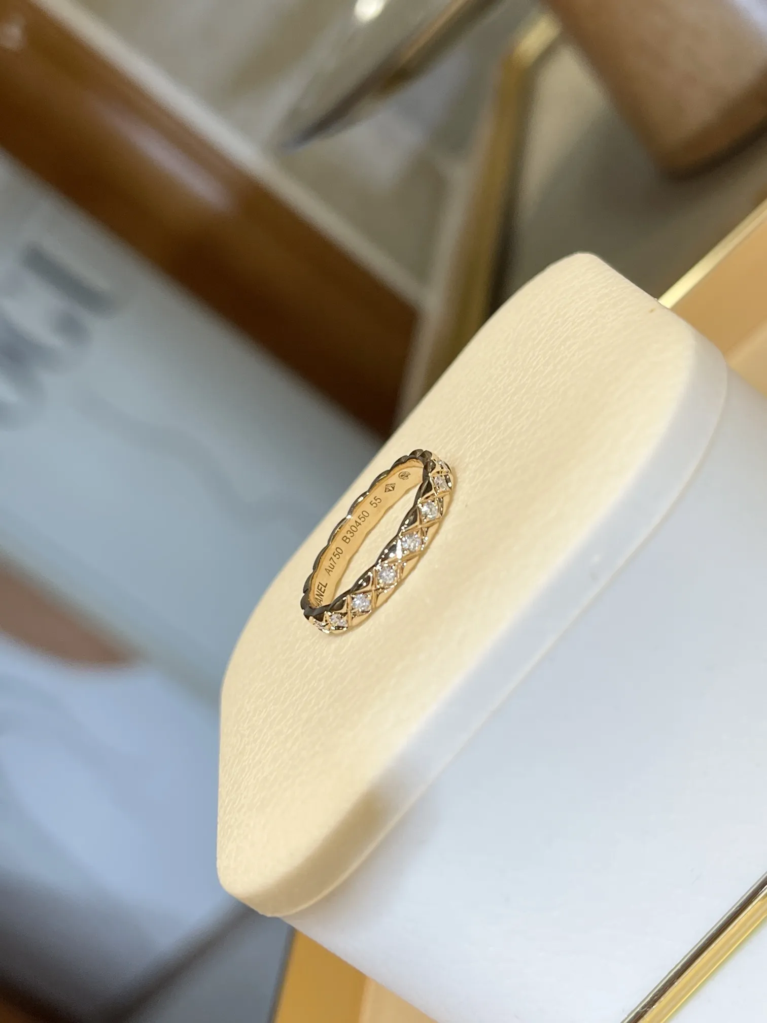 CHANEL Кольцо Coco Crush желтое золото и бриллианты CHANEL Кольцо Coco Crush желтое золото и бриллианты