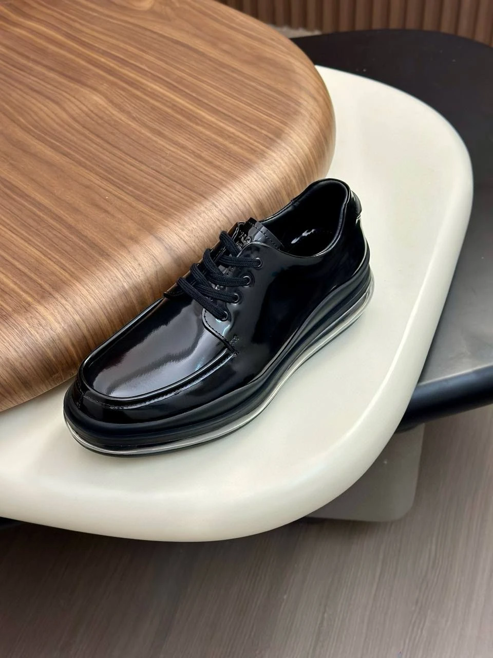 PRADA Мужские кроссовки из коровьей кожи  PRADA Мужские кроссовки из коровьей кожи