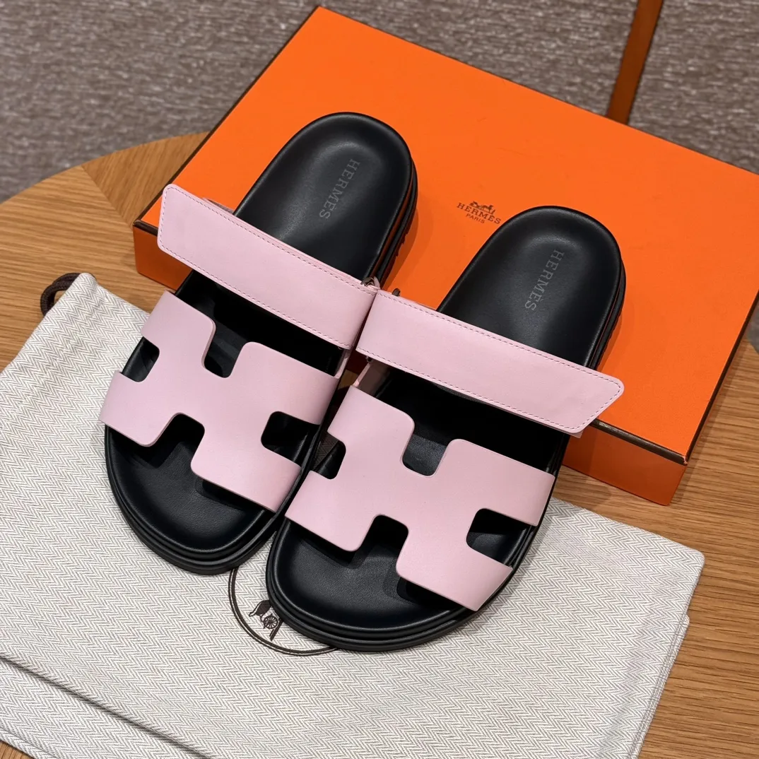 HERMES Женские сандалии Chypre из телячьей кожи HERMES Женские сандалии Chypre из телячьей кожи