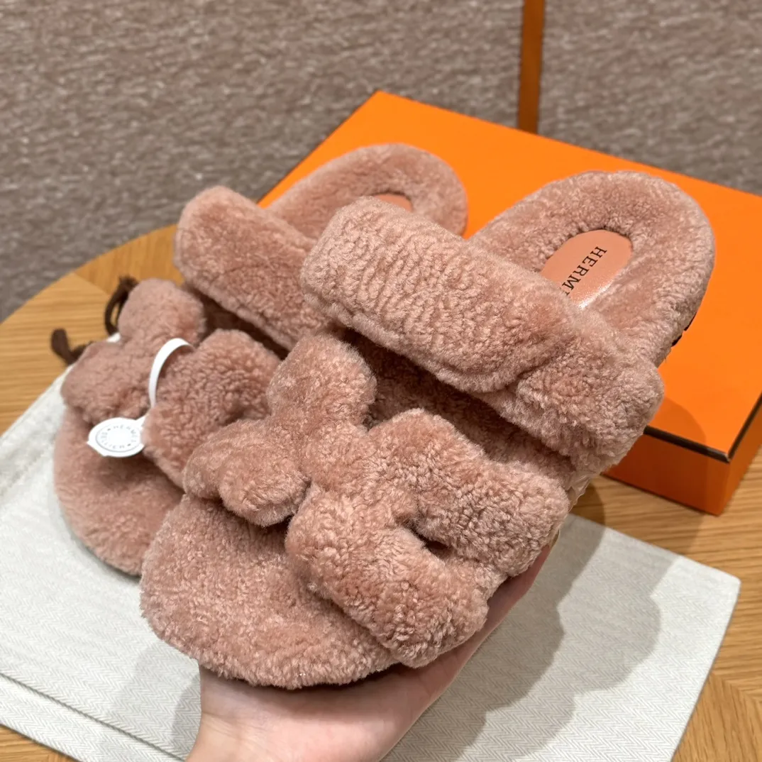 HERMES Женские сандалии Chypre из шерсти