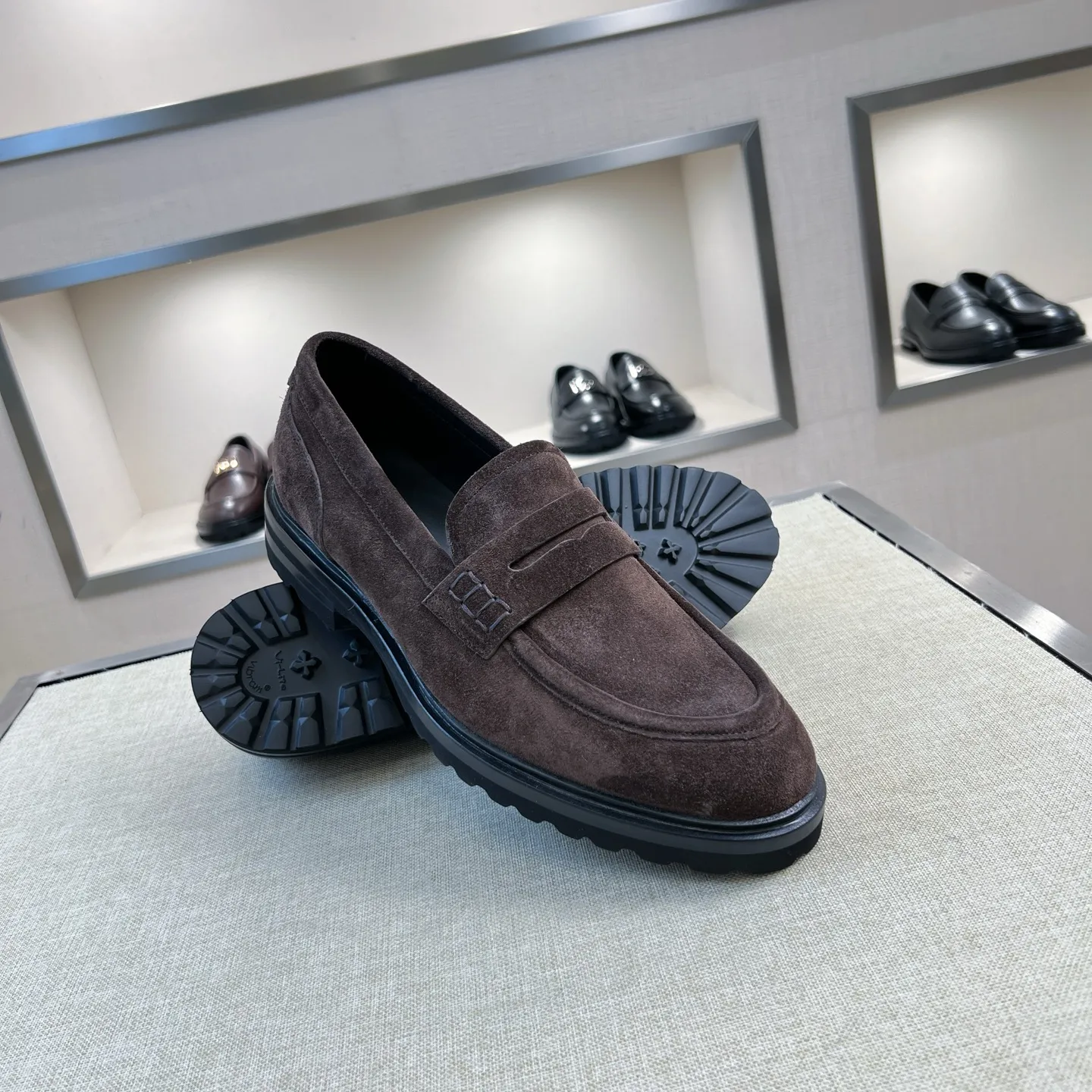 DOLCE & GABBANA Мужские лоферы коровья кожа