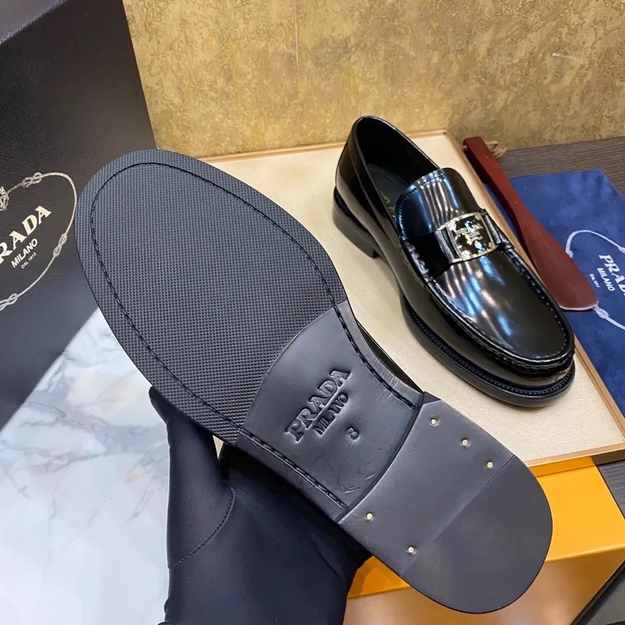 PRADA Мужские кожаные лоферы PRADA Мужские кожаные лоферы