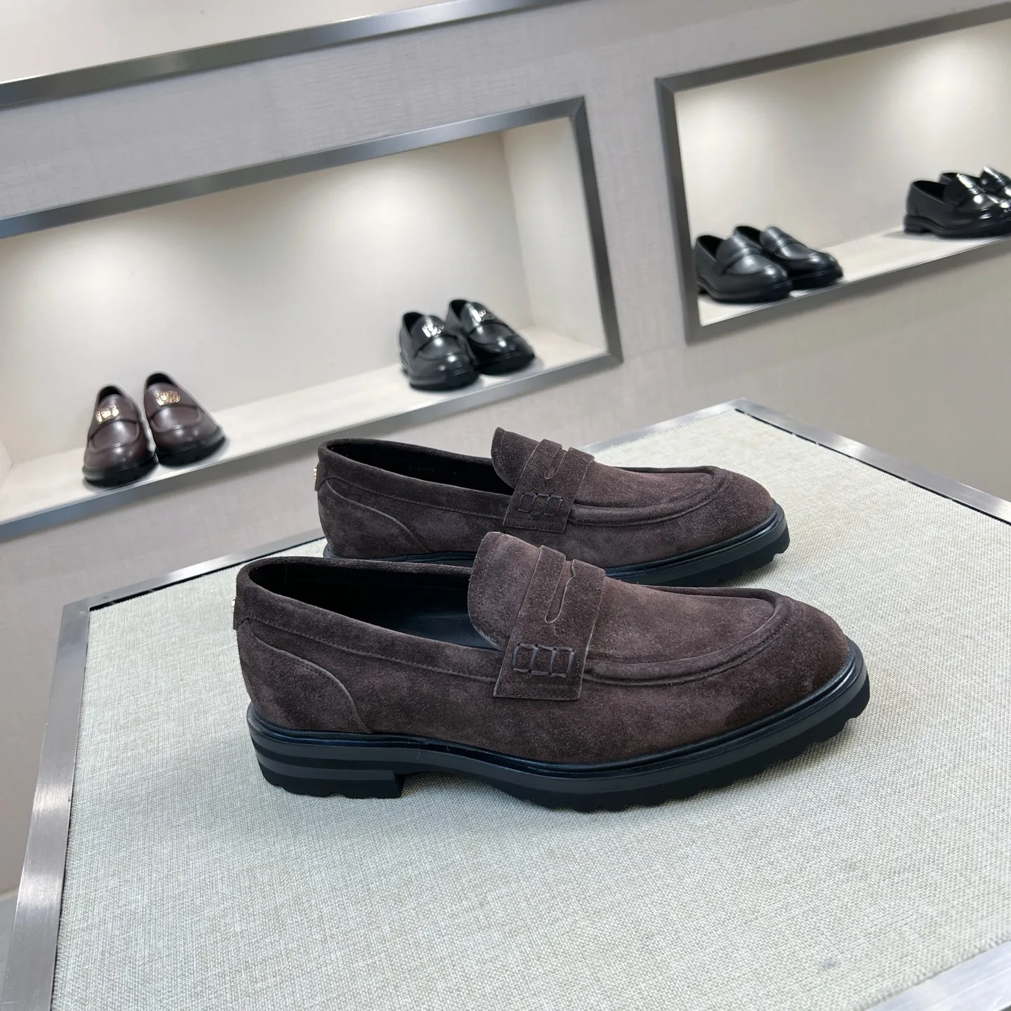 DOLCE & GABBANA Мужские лоферы коровья кожа