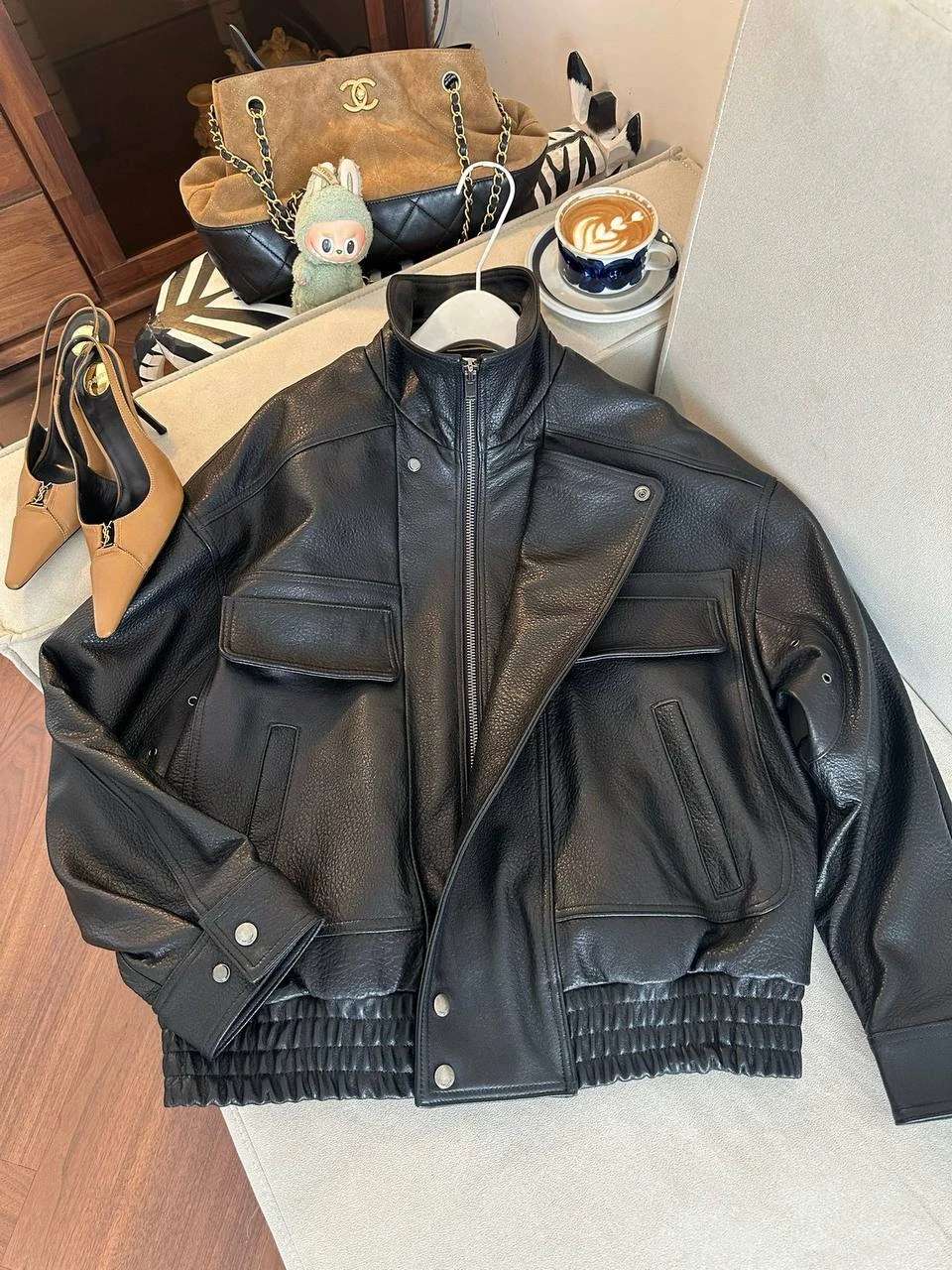 SAINT LAURENT Кожаная куртка  SAINT LAURENT Кожаная куртка