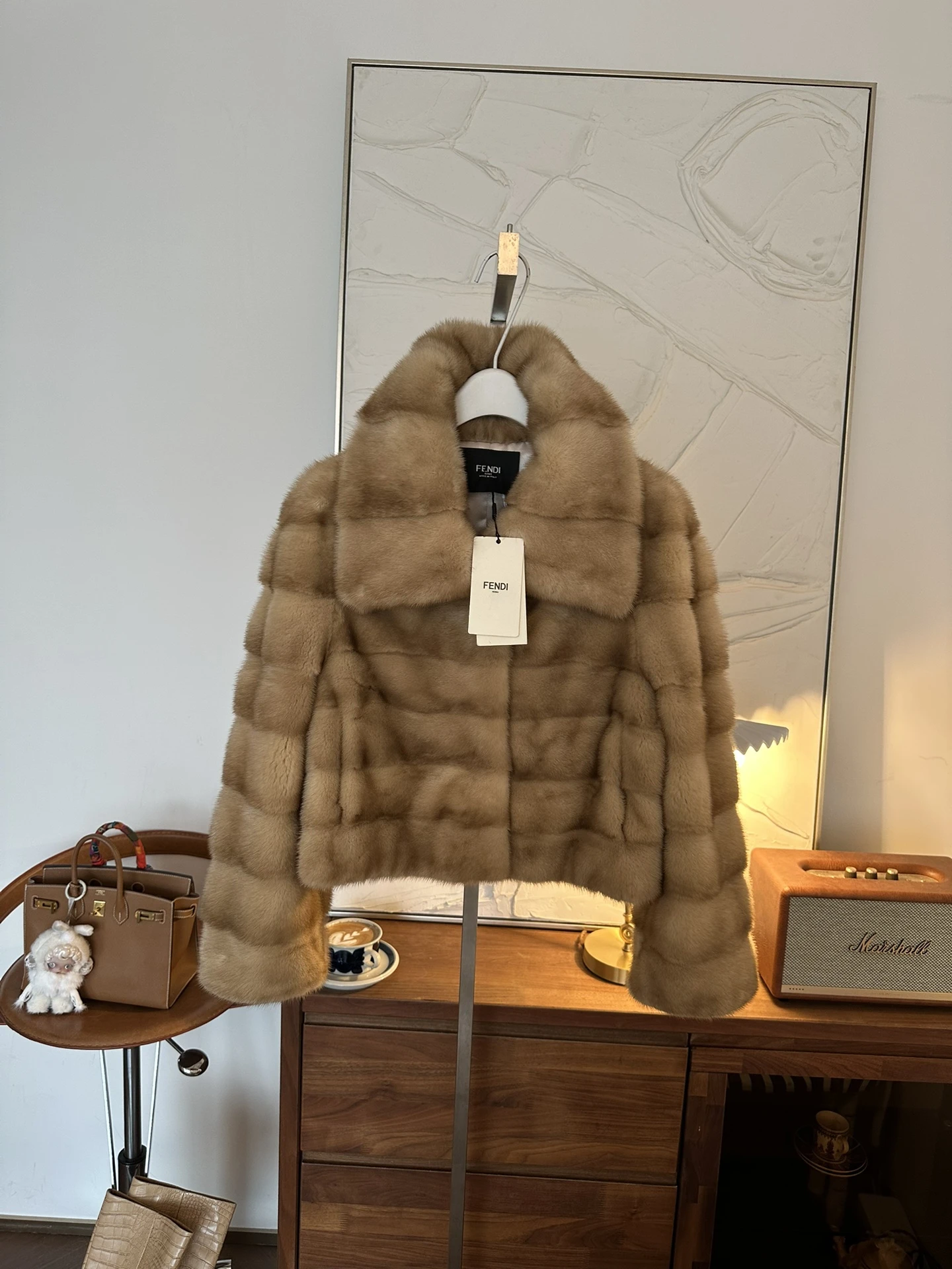 FENDI Женская шуба из норки FENDI Женская шуба из норки