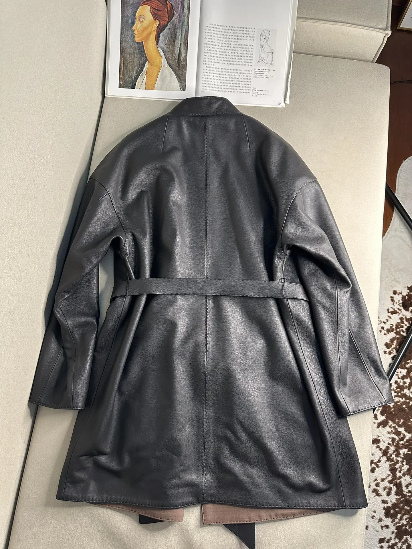 LORO PIANA Женская кожаная куртка