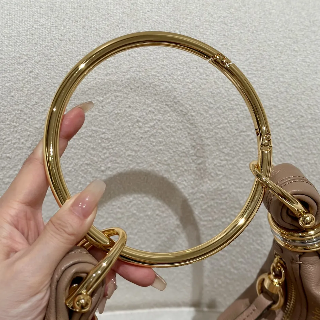 CHLOE Женская сумка Bracelet из кожи